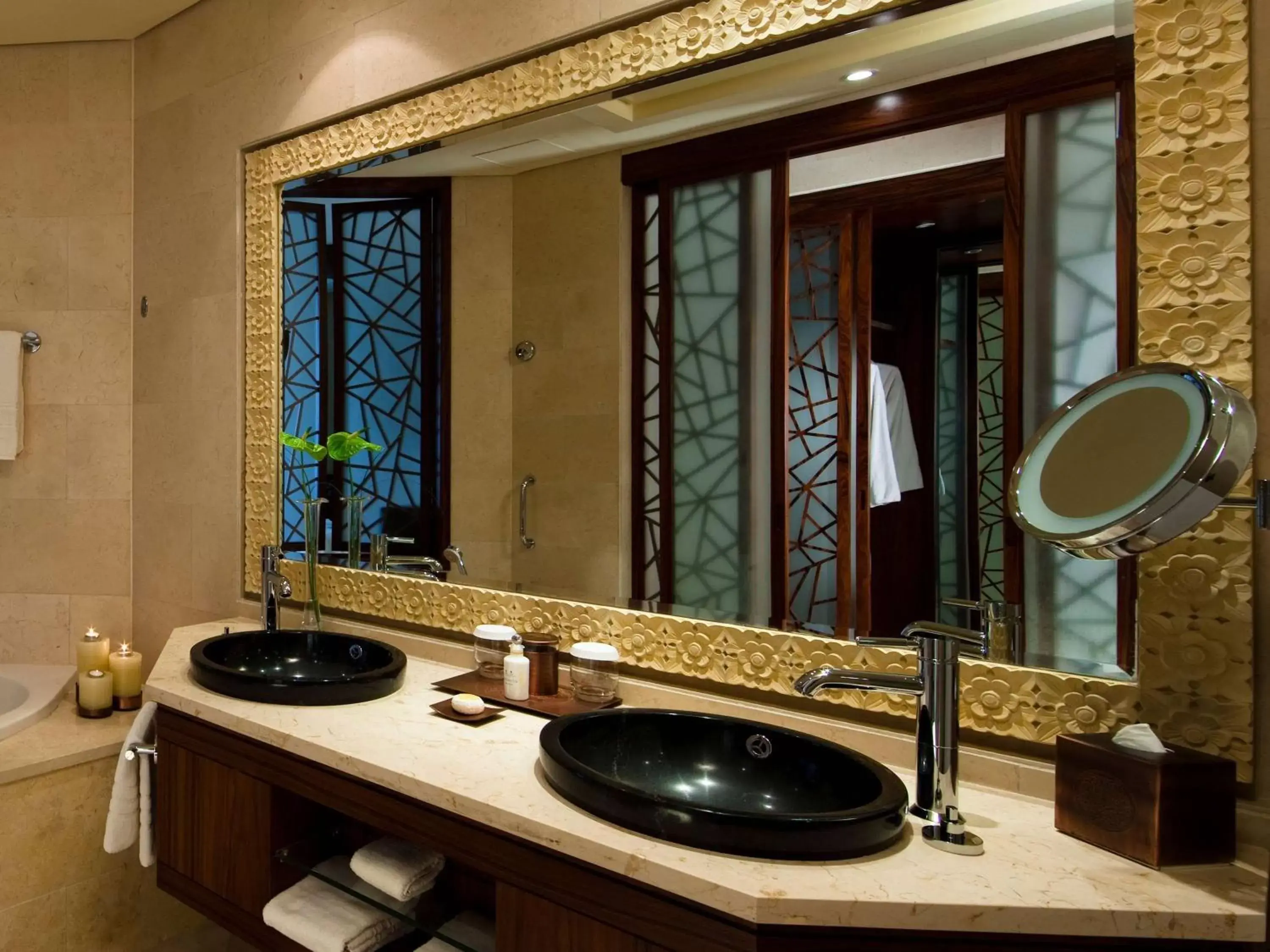 Photo of the whole room, Bathroom in Raffles Dubai