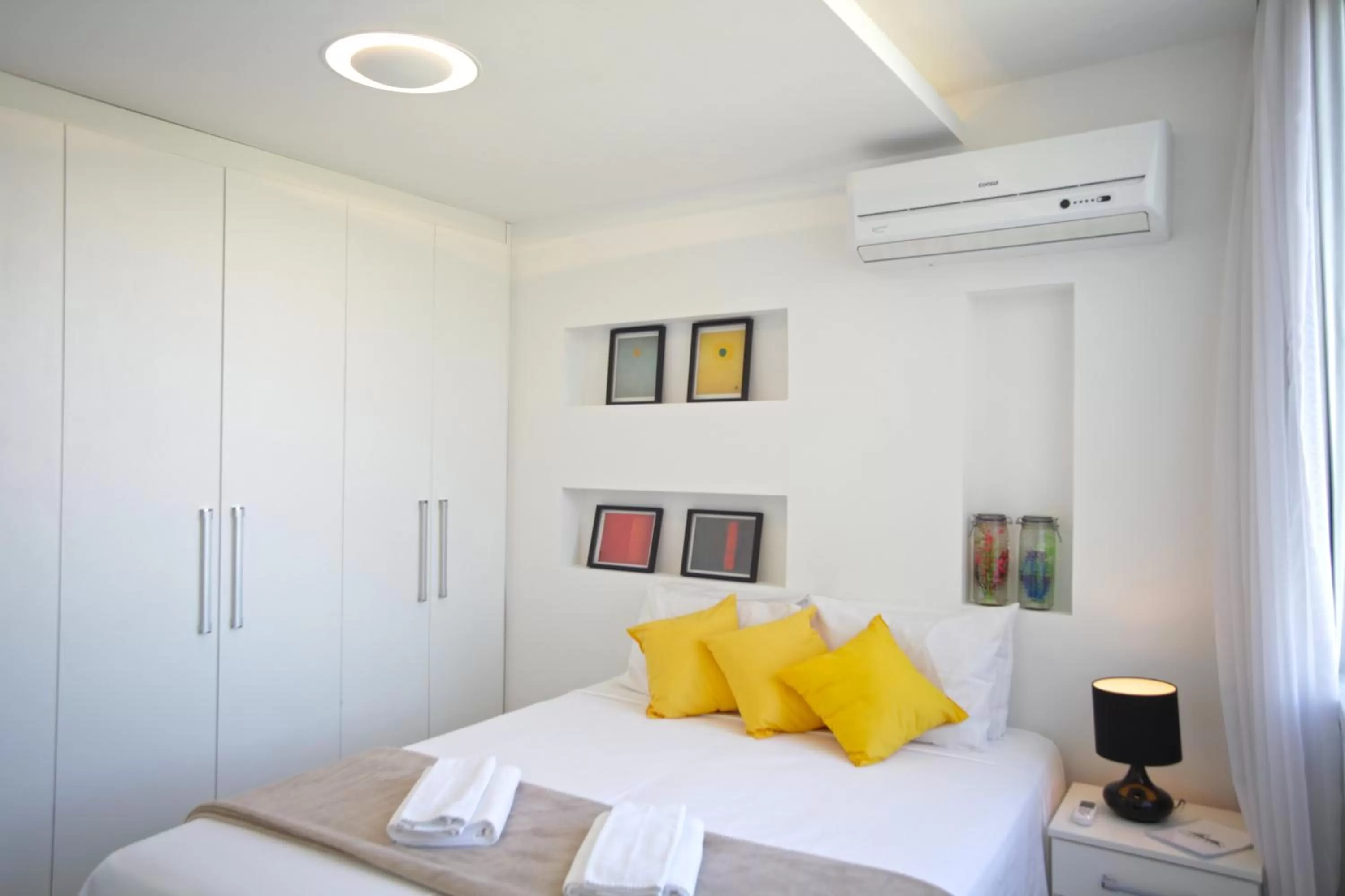 Bed in Sugar Loft Apartments