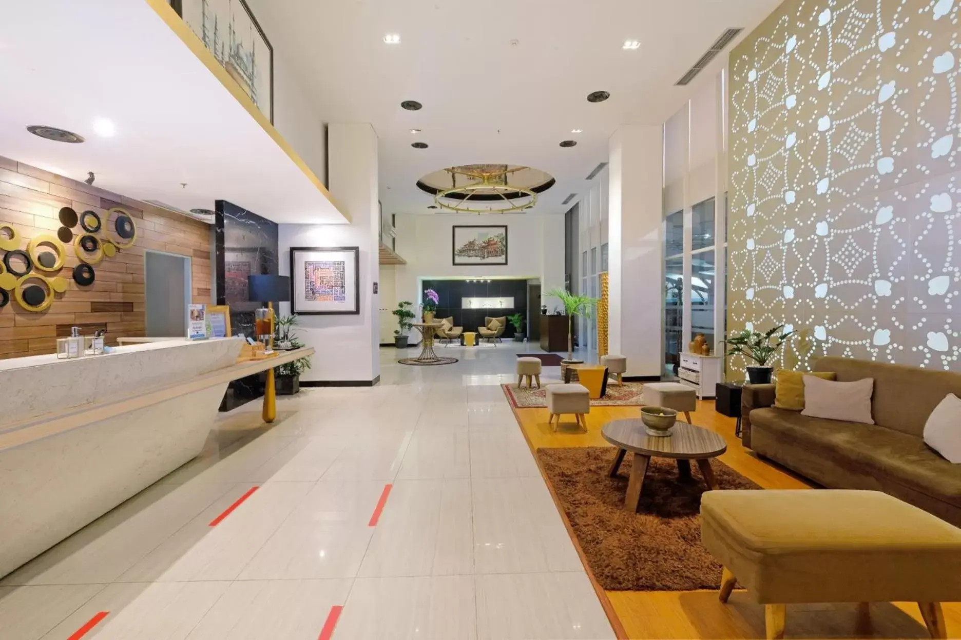 Living room, Lobby/Reception in KHAS Semarang Hotel
