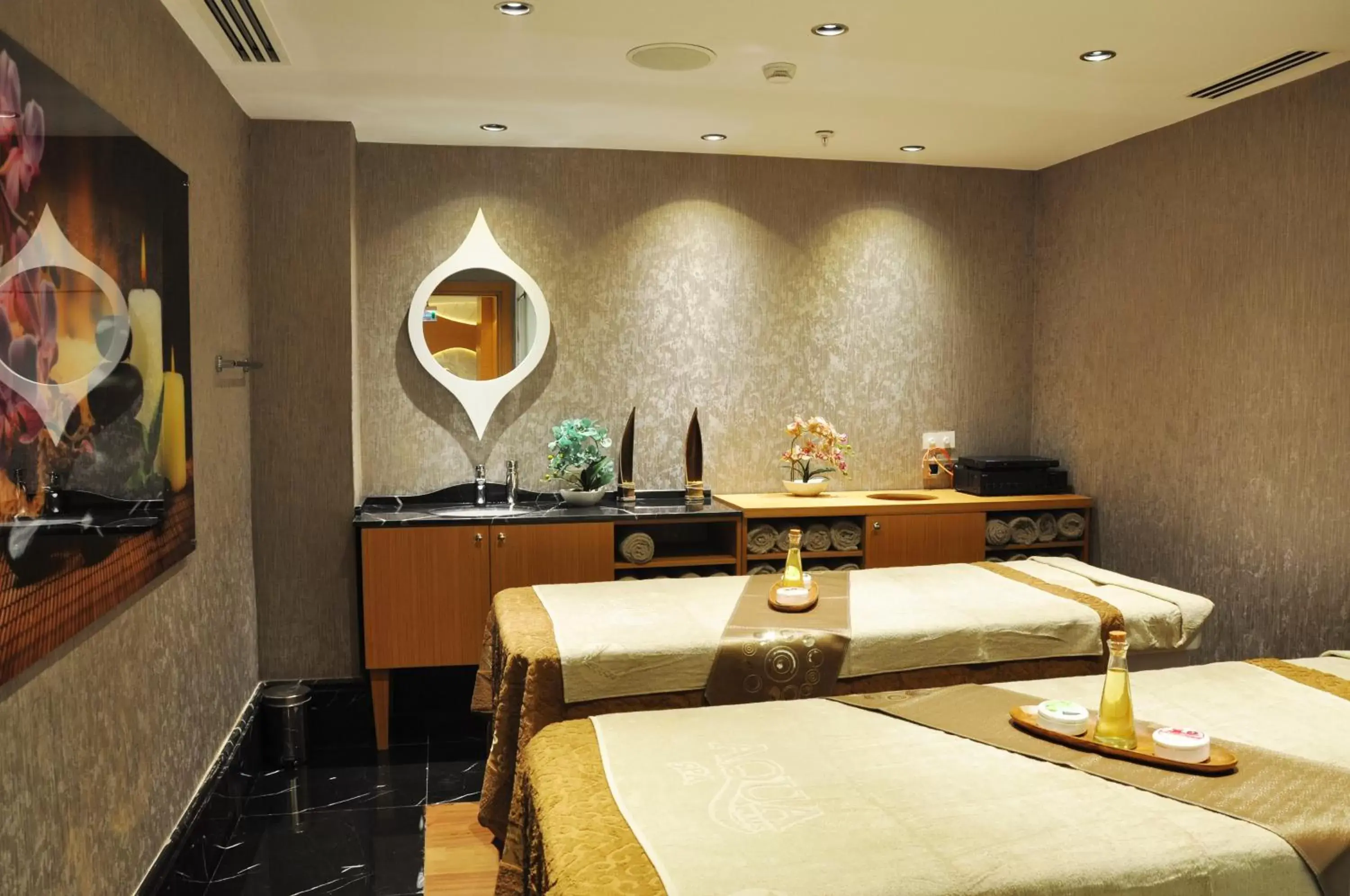 Spa and wellness centre/facilities in Veyron Hotels & SPA