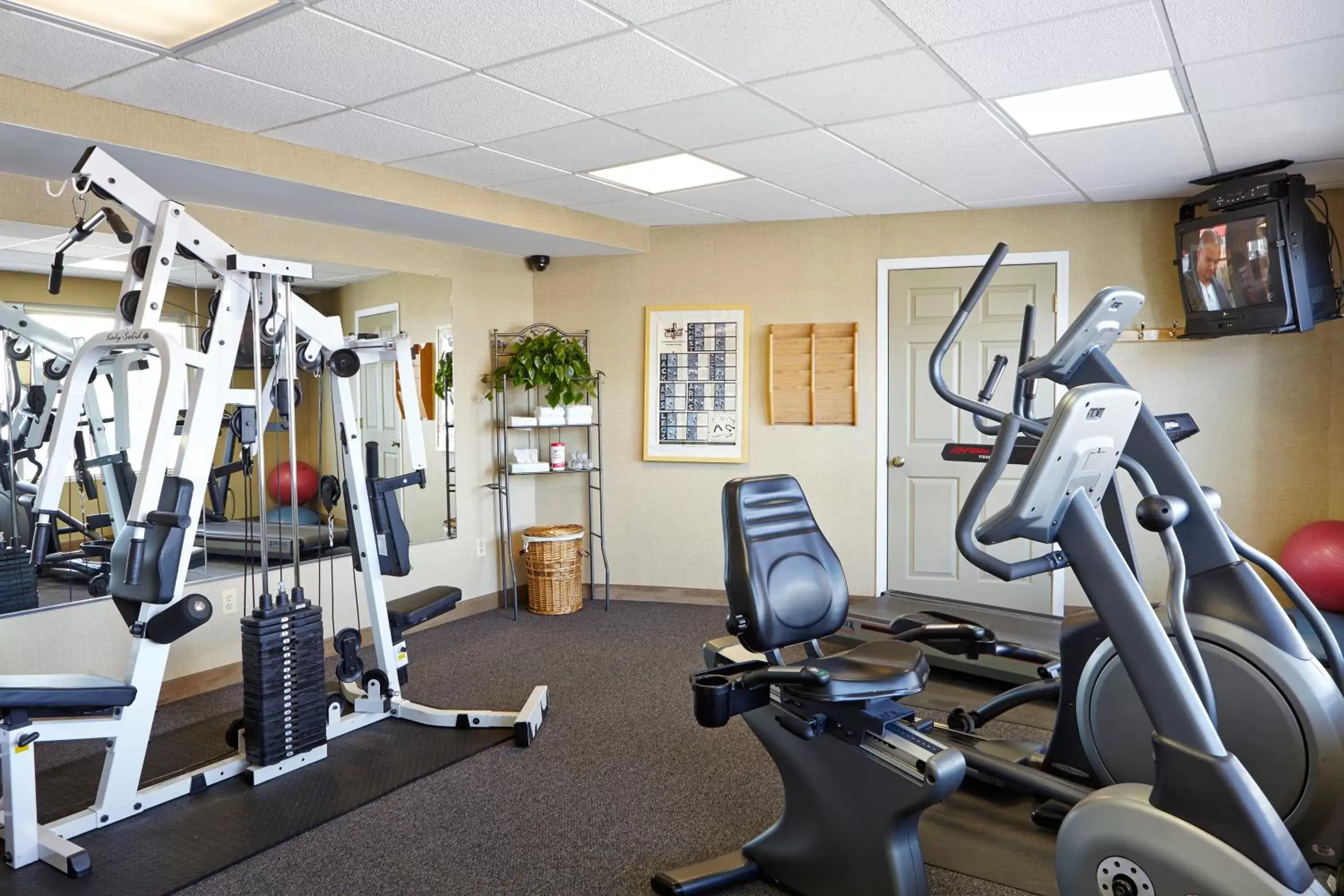 Fitness Center/Facilities in Carlton Inn Midway