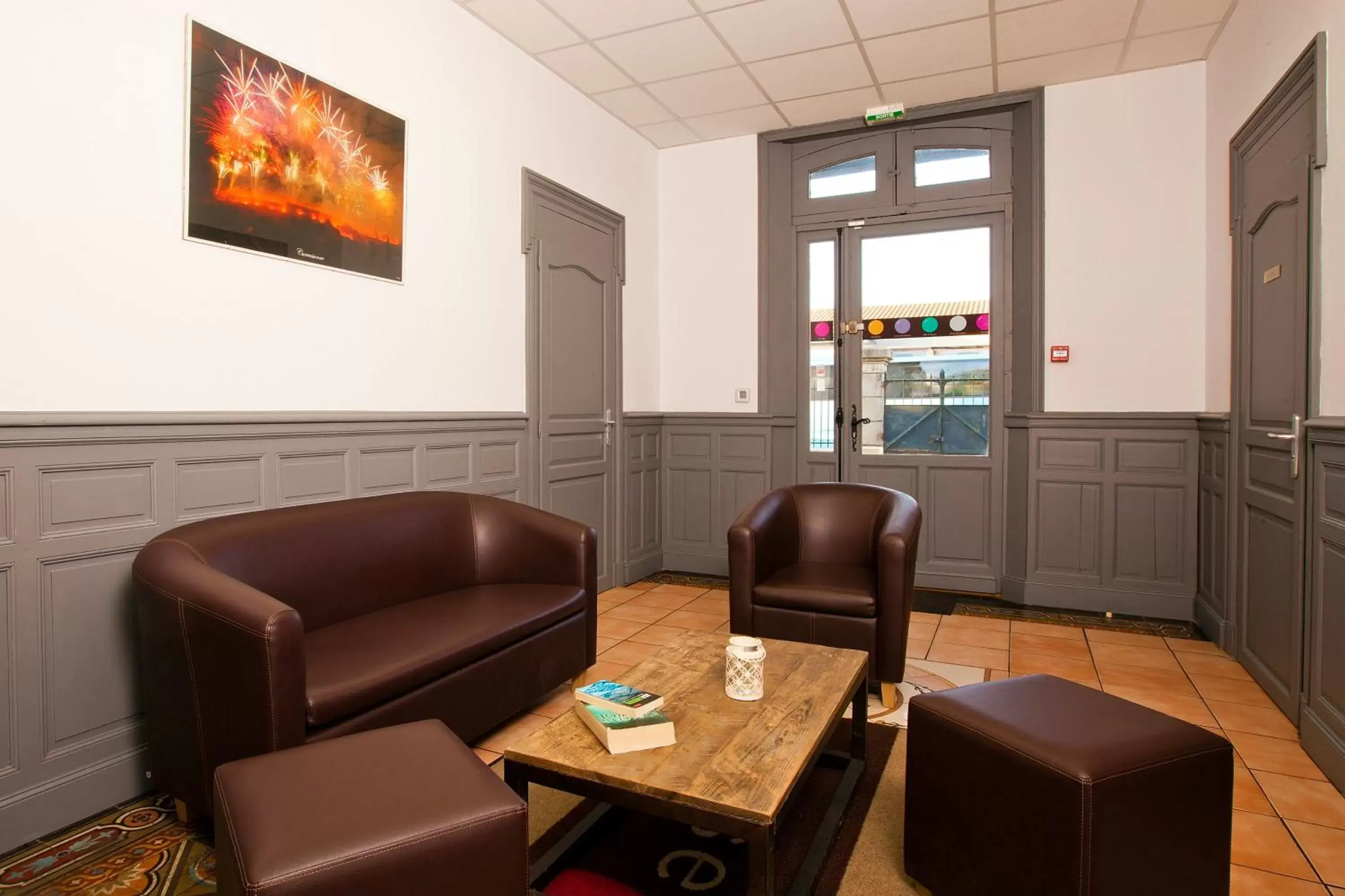 Lobby or reception, Lounge/Bar in Cerise Carcassonne Sud