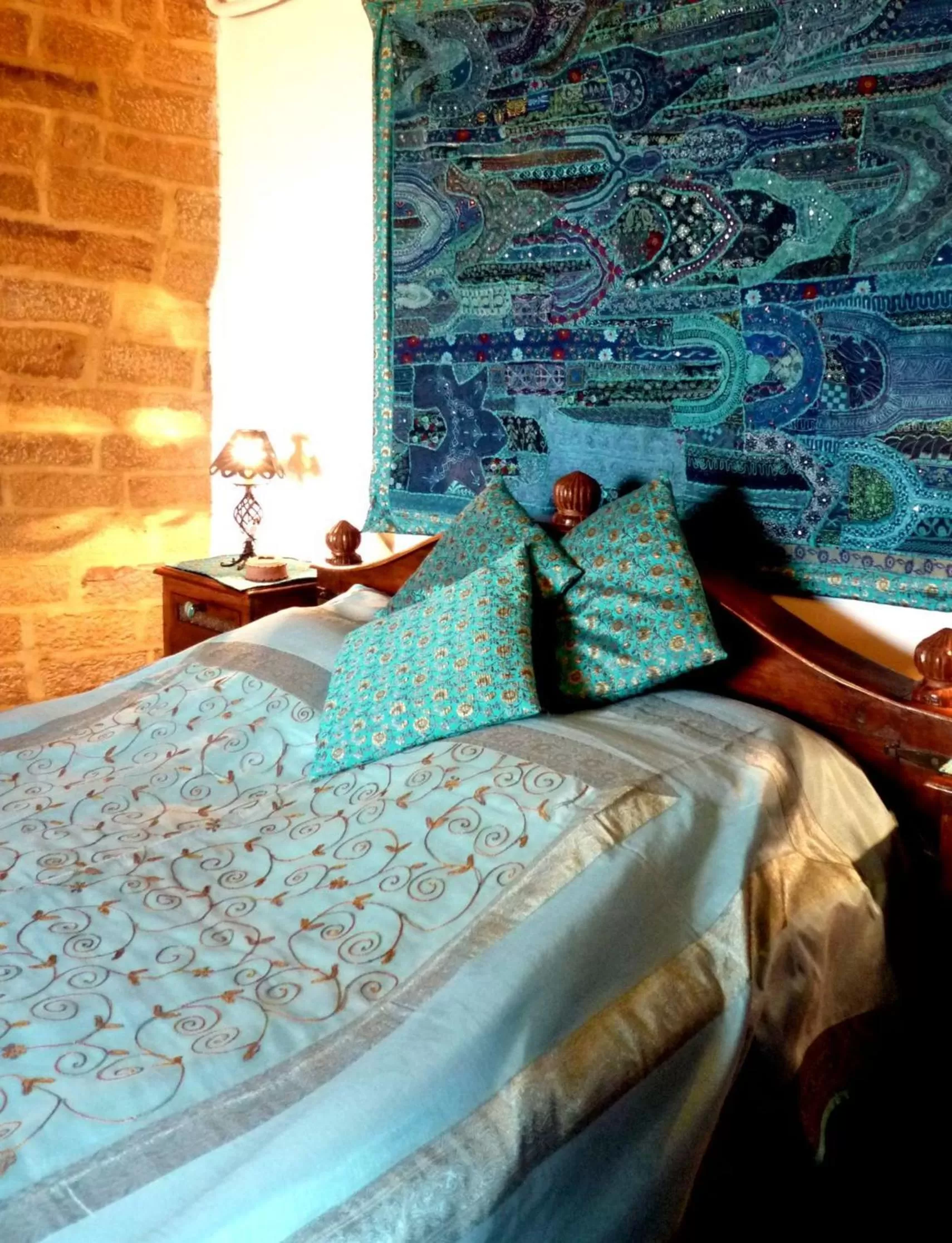 Photo of the whole room, Bed in Killa Bhawan