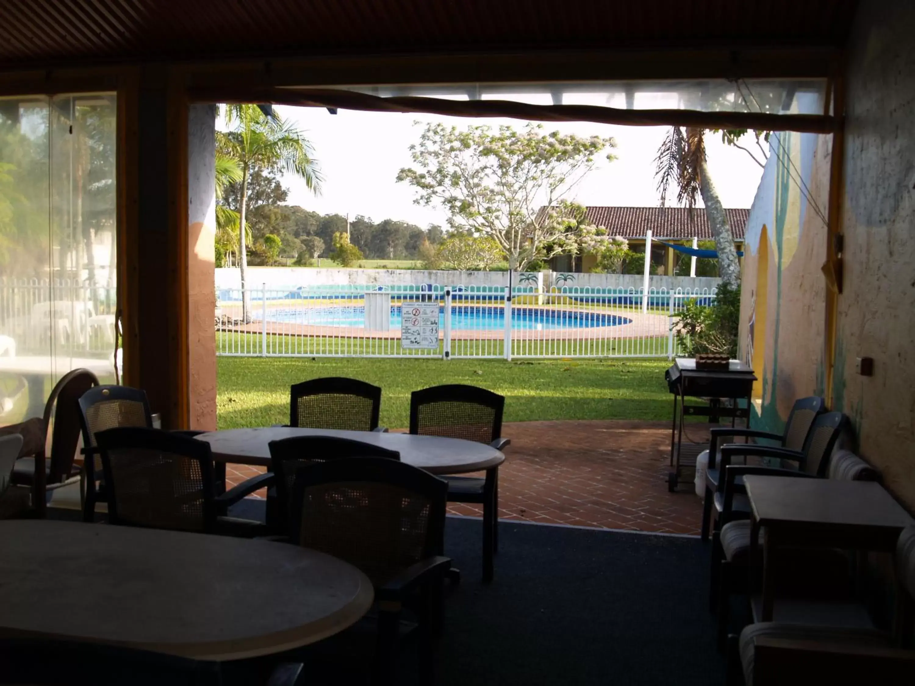 Restaurant/places to eat, Pool View in The Nambucca Motel