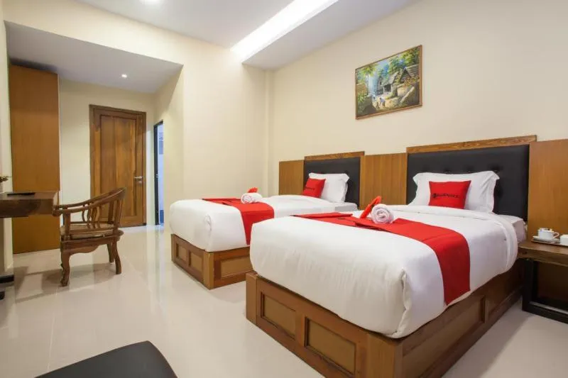 Bed in RedDoorz Premium @ Jalan Cengkeh Malang