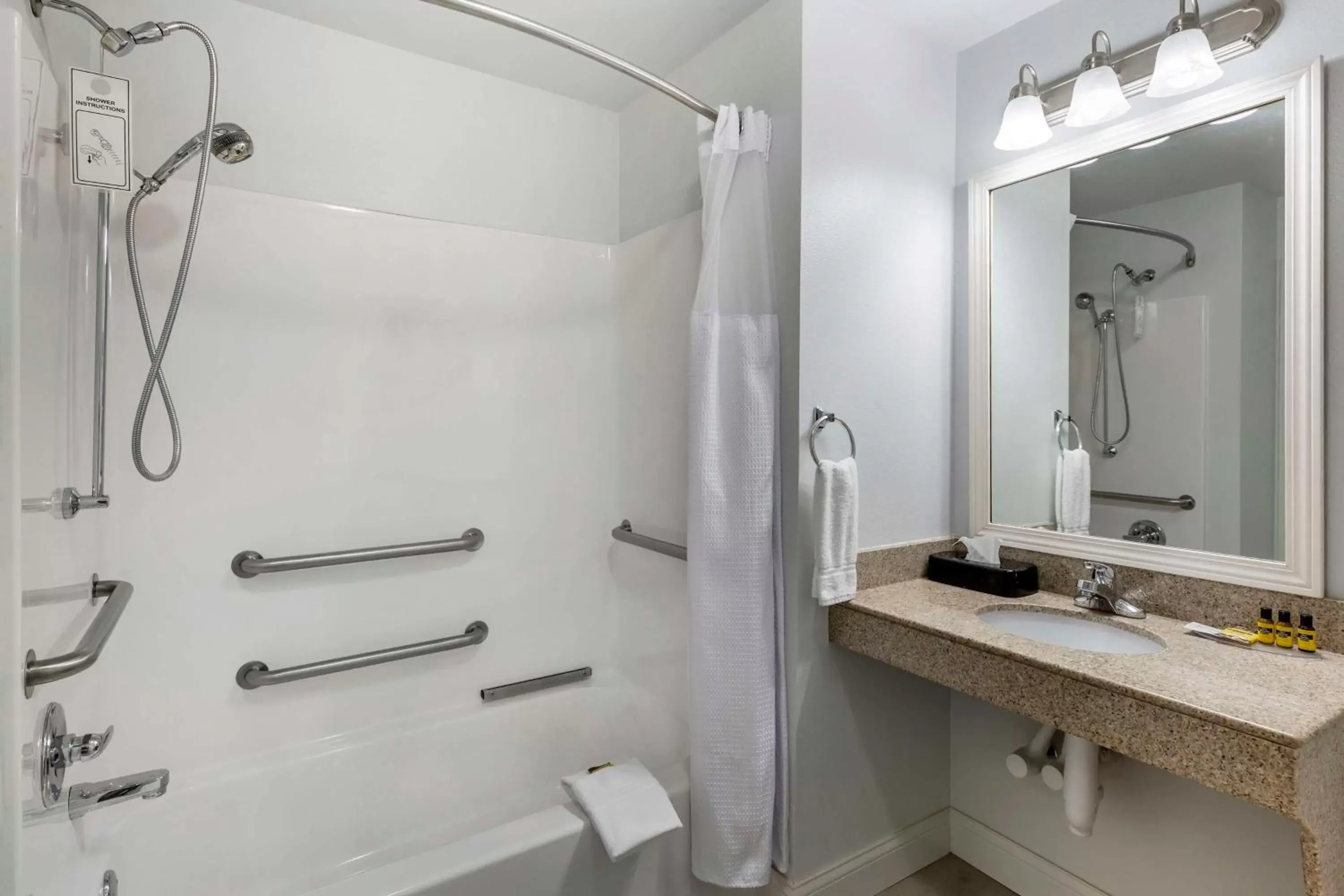 Bathroom in Best Western Plus MidAmerica Hotel