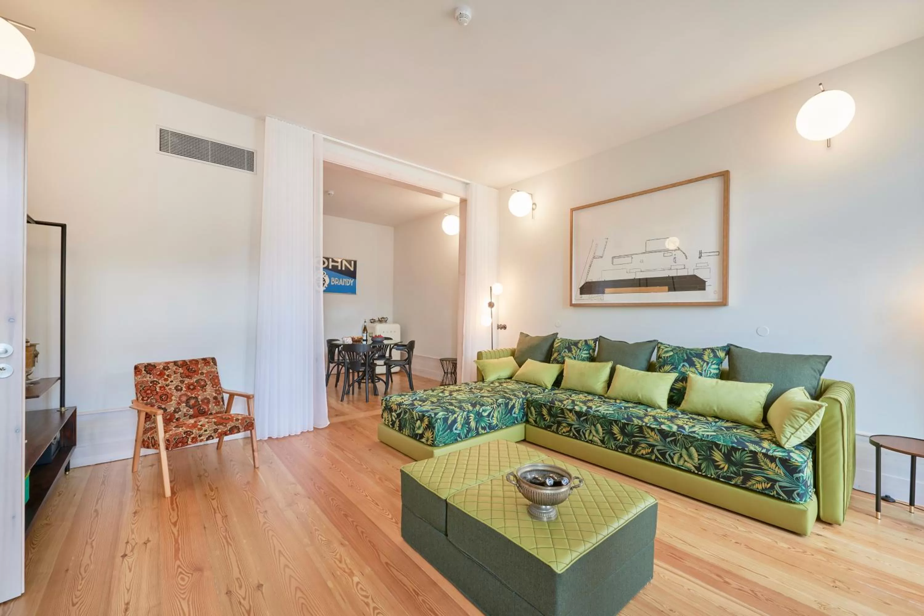 Kitchen or kitchenette in Cais Urban Lodge