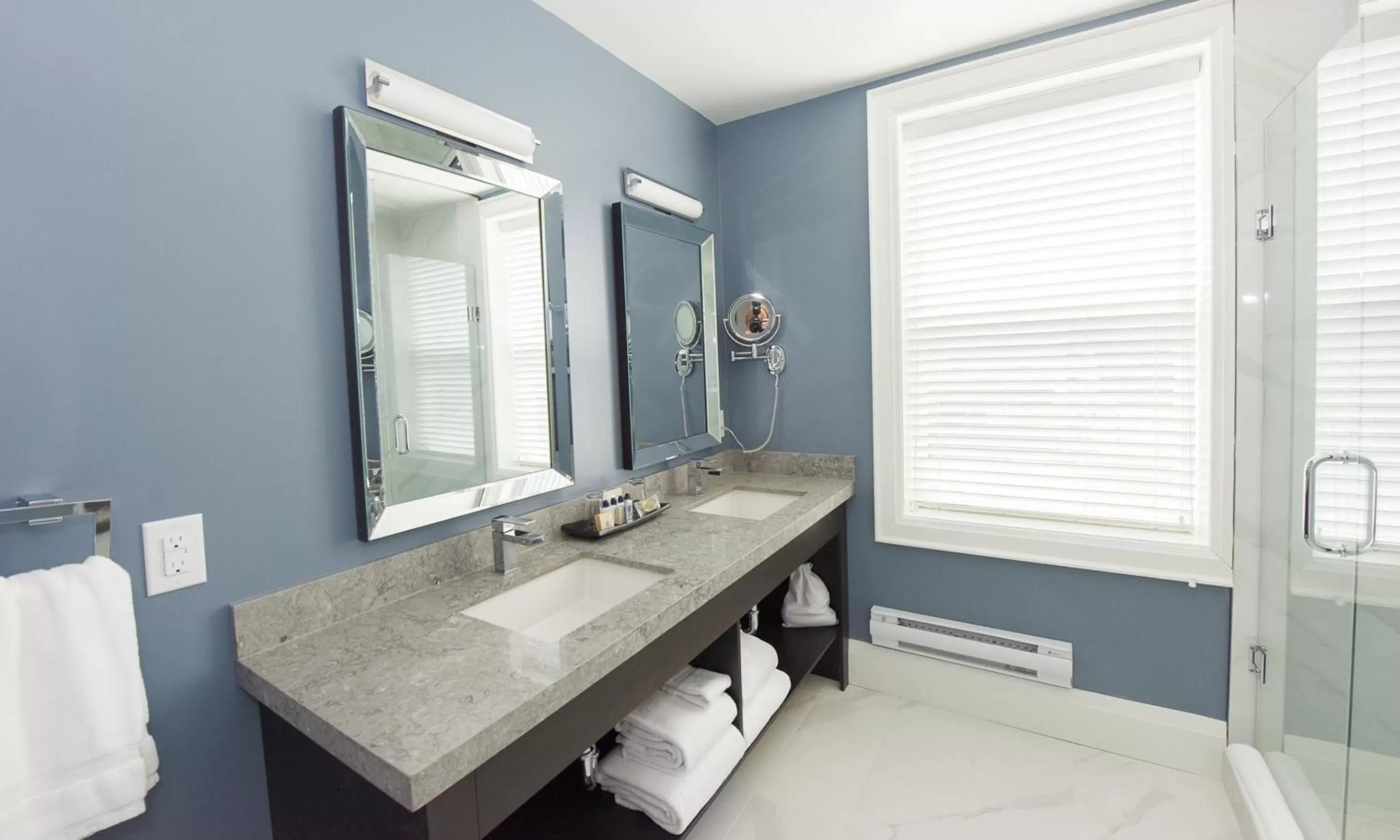 Bathroom in 124 on Queen Hotel & Spa