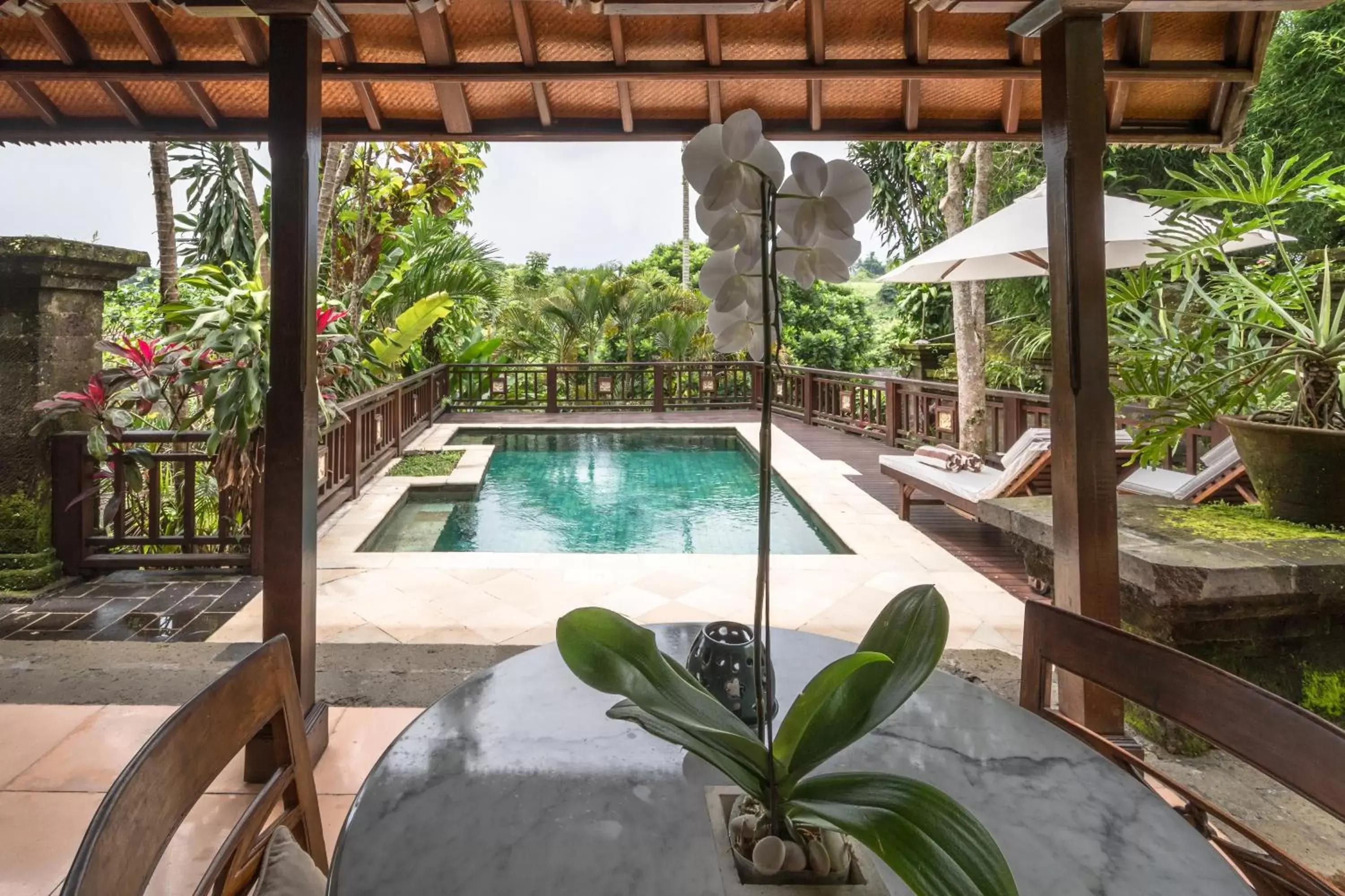 Balcony/Terrace, Swimming Pool in Ibah