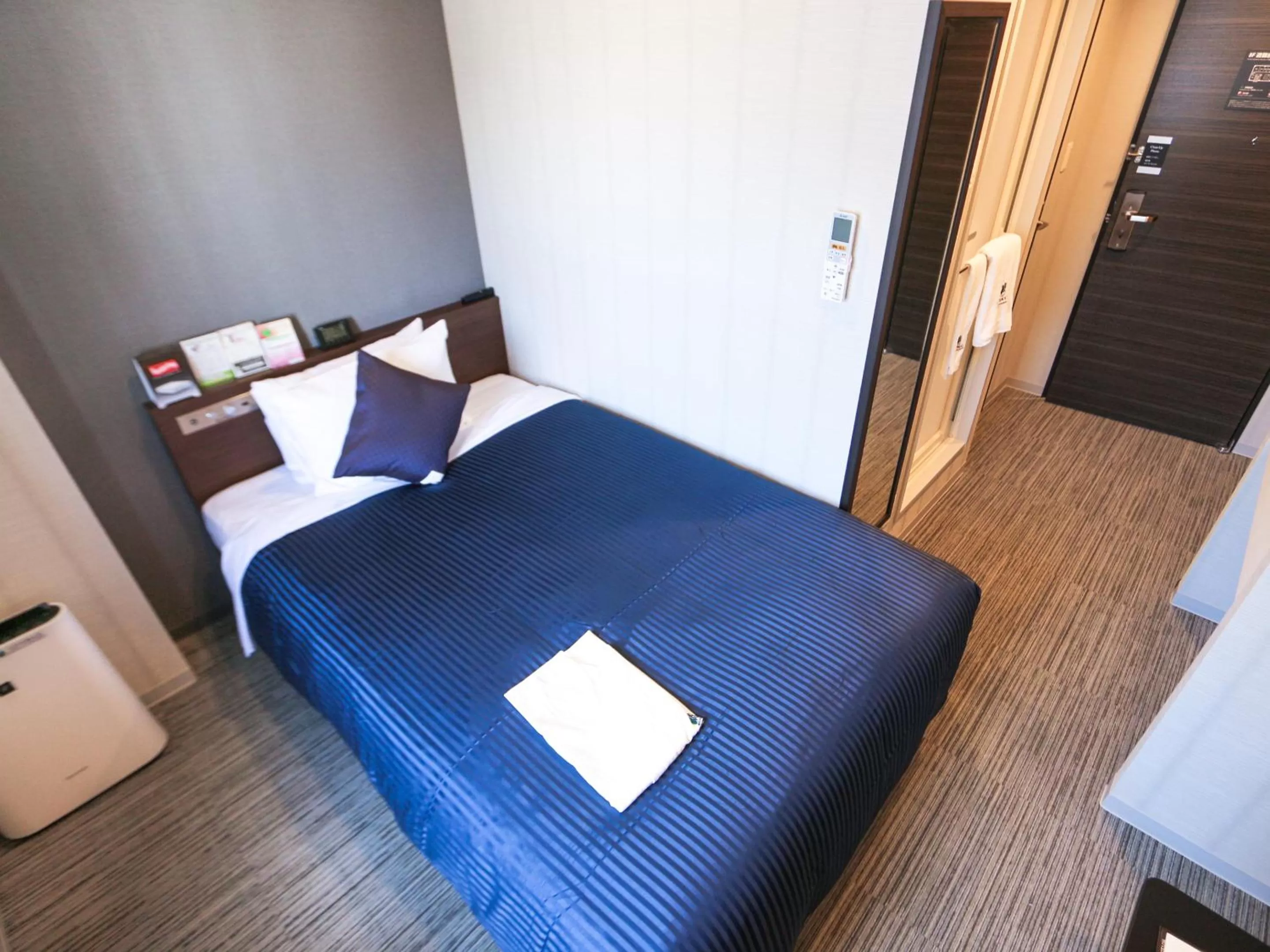 Bed in HOTEL LiVEMAX Sapporo Susukino