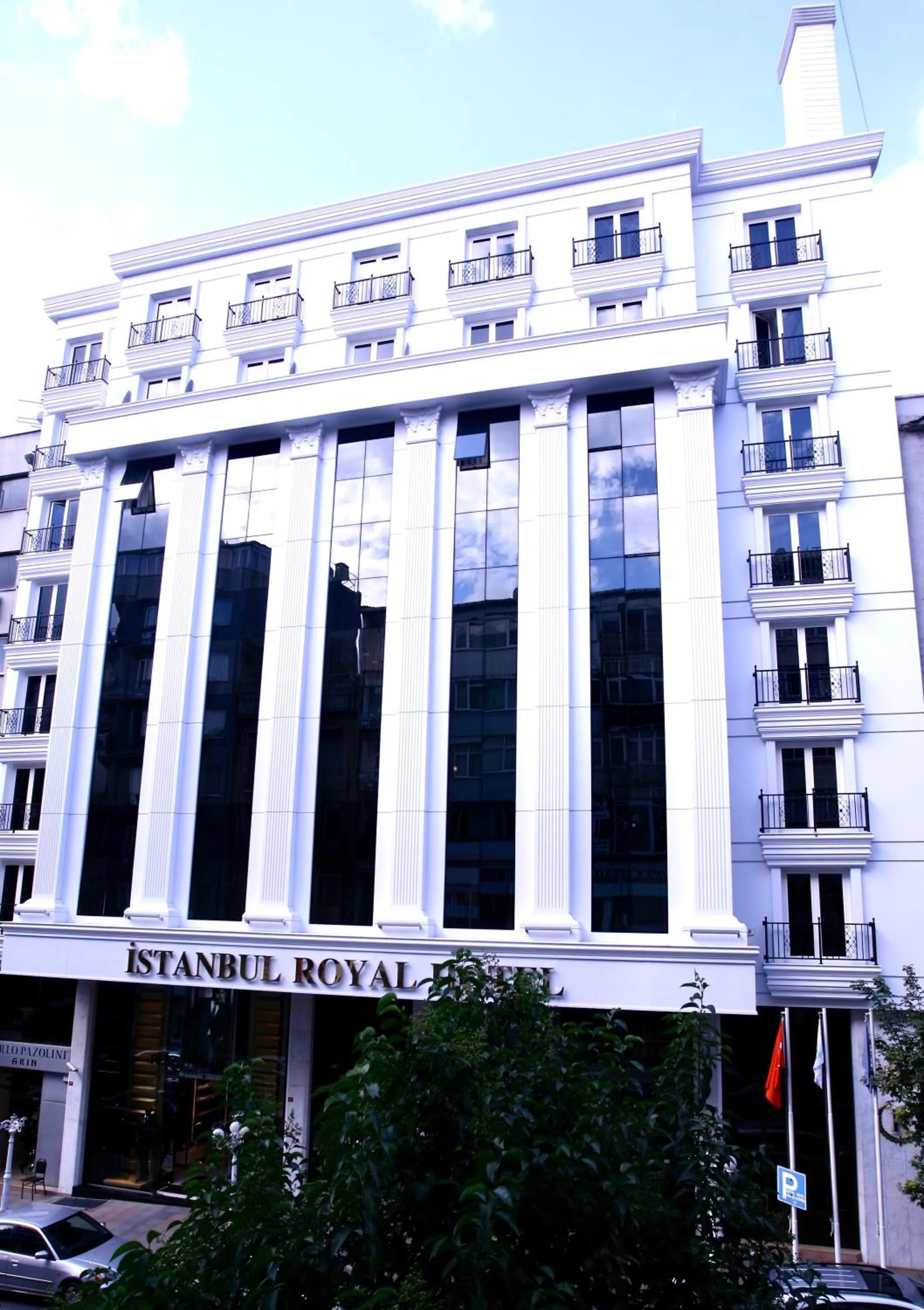 Property building in Istanbul Royal Hotel