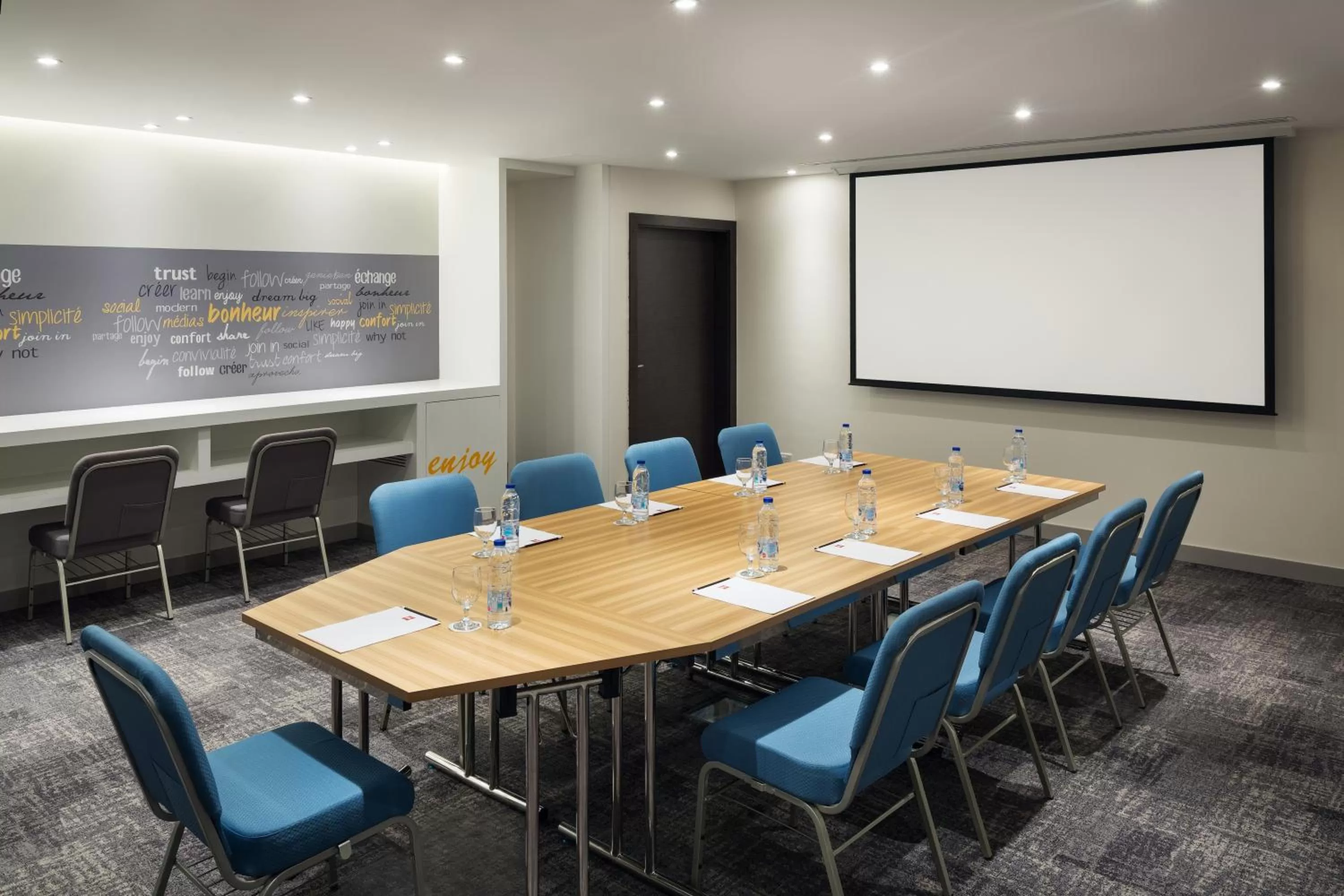 Business facilities in Adagio Aparthotel Jeddah Malik Road