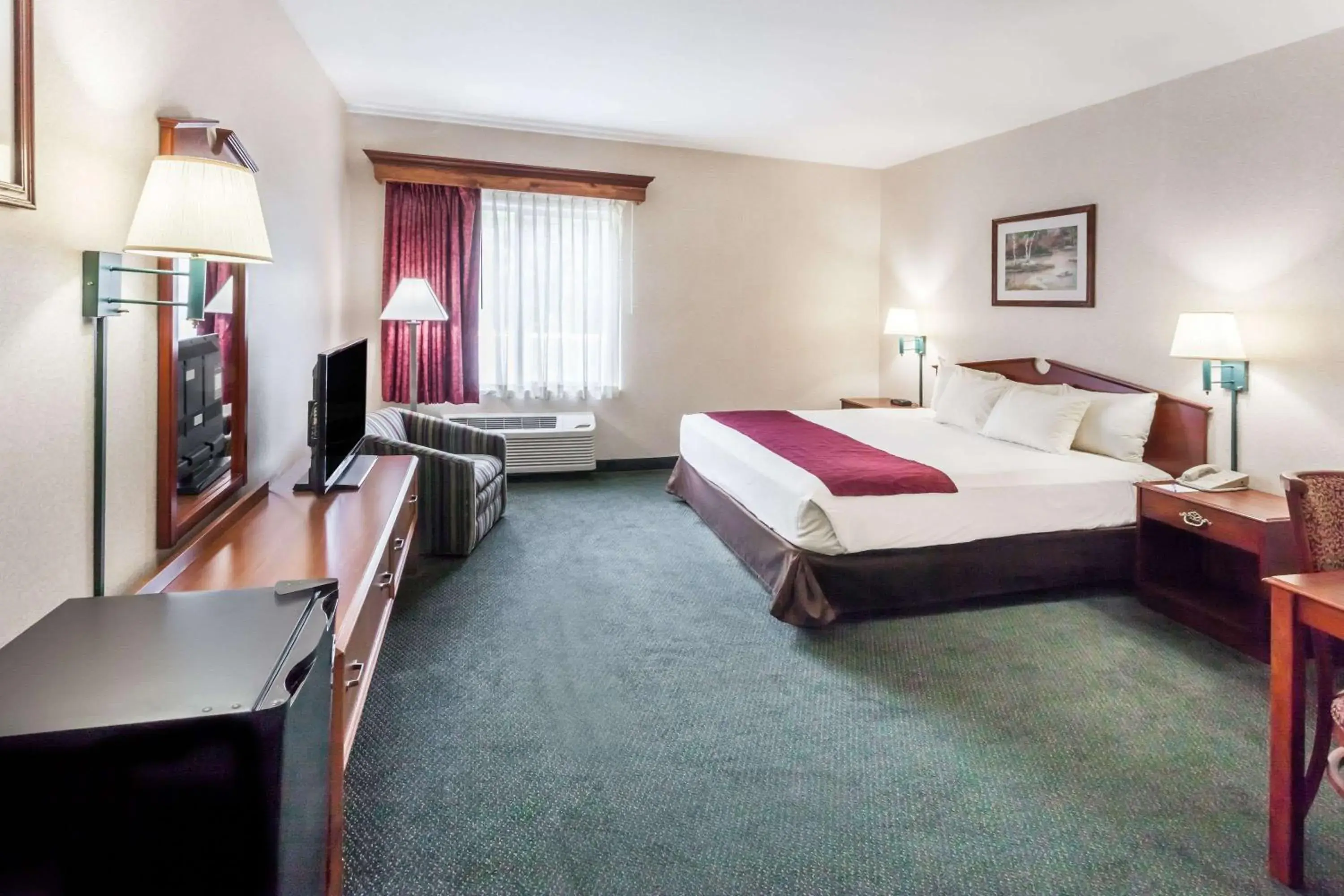 Photo of the whole room, Bed in Baymont by Wyndham New Buffalo Photo of the whole room, Bed in Baymont by Wyndham New Buffalo