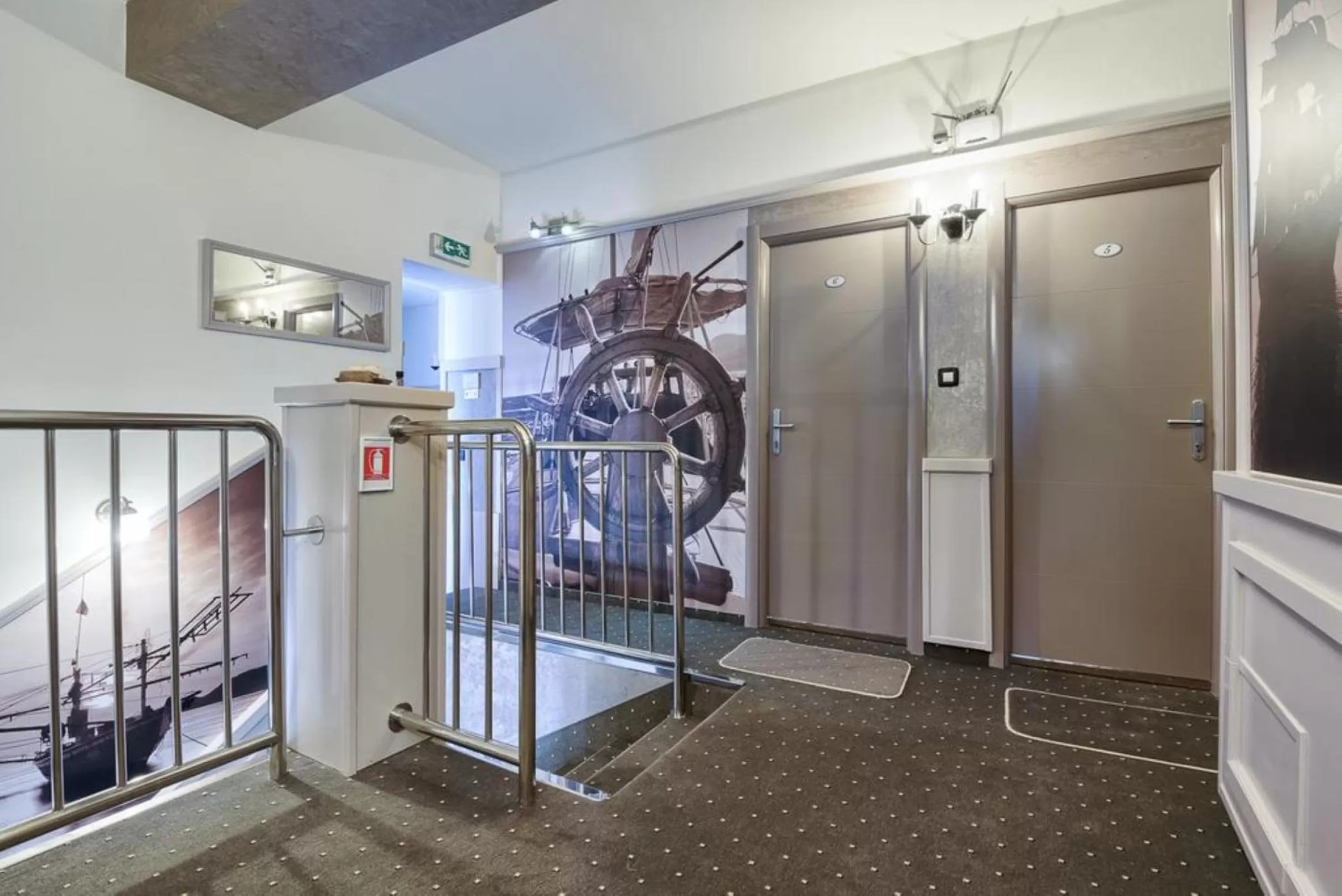 Facade/entrance in Hotel Galija