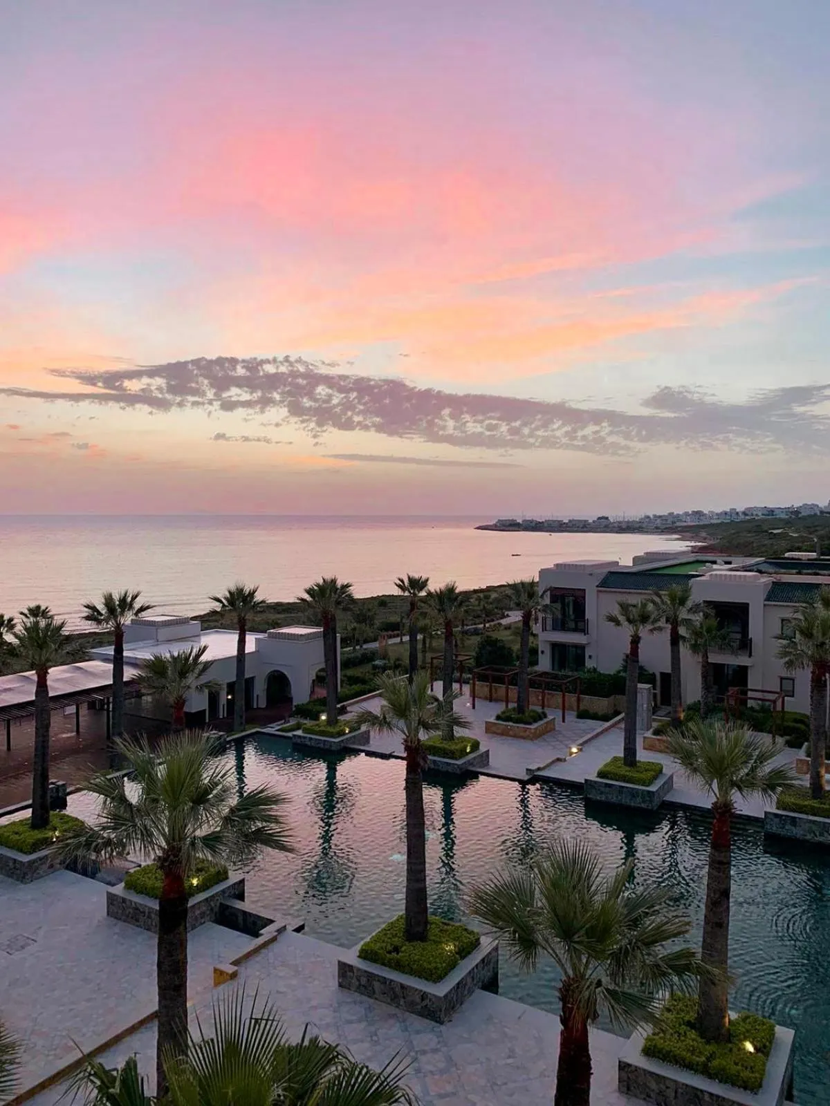 Swimming pool in Four Seasons Hotel Tunis