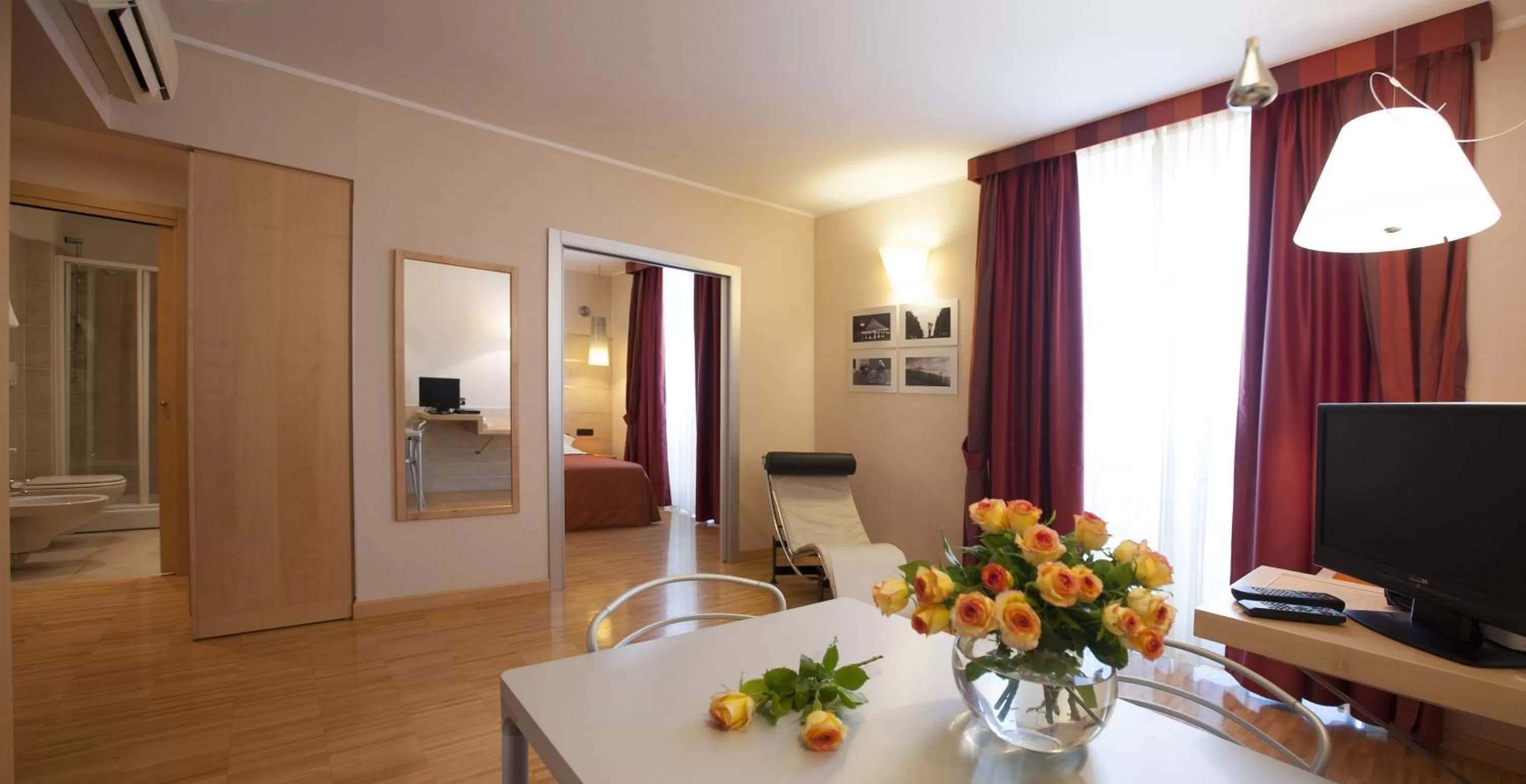 Photo of the whole room in AlbaResidence Masera26