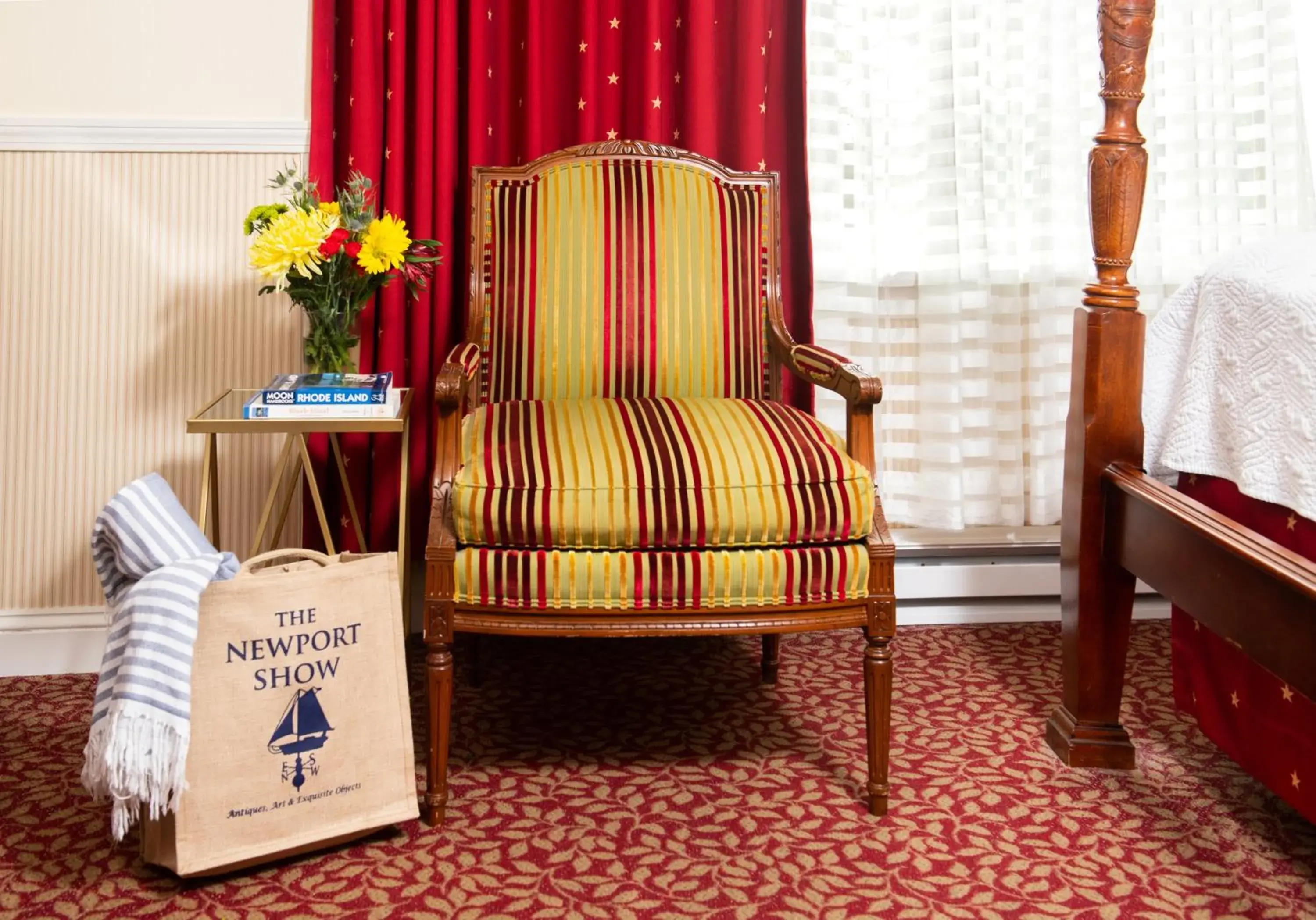 Bed in America's Cup Inn Newport Bed in America's Cup Inn Newport