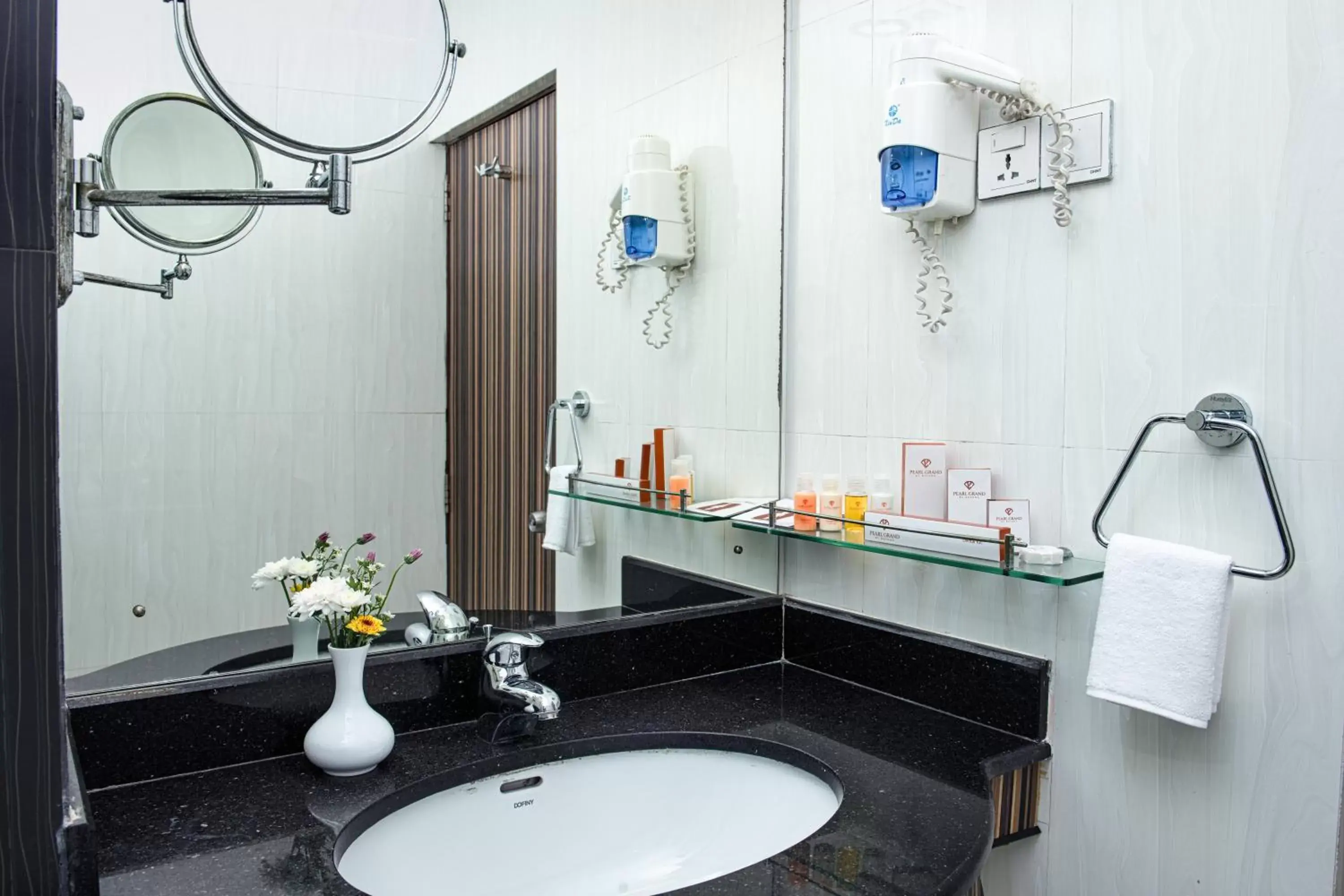 Bathroom in Pearl Grand By Rathna