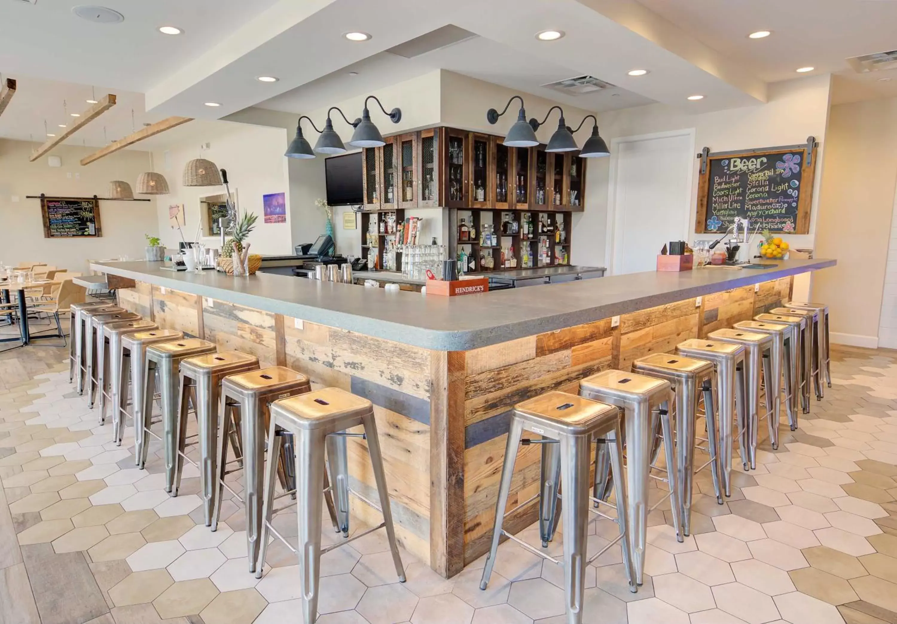 Restaurant/places to eat in Guy Harvey Resort on Saint Augustine Beach Restaurant/places to eat in Guy Harvey Resort on Saint Augustine Beach