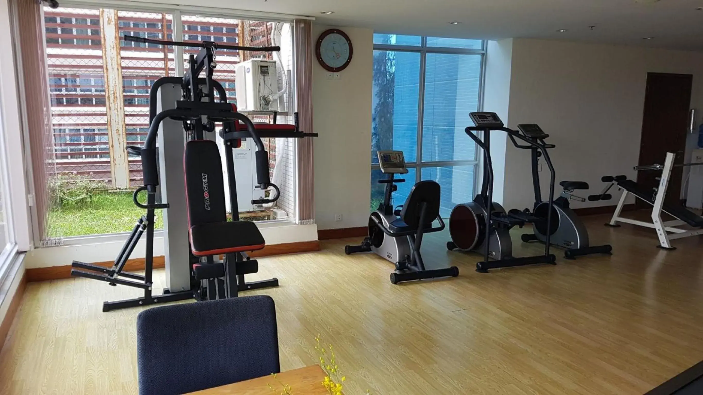 Fitness centre/facilities, Fitness Center/Facilities in Petro Hotel