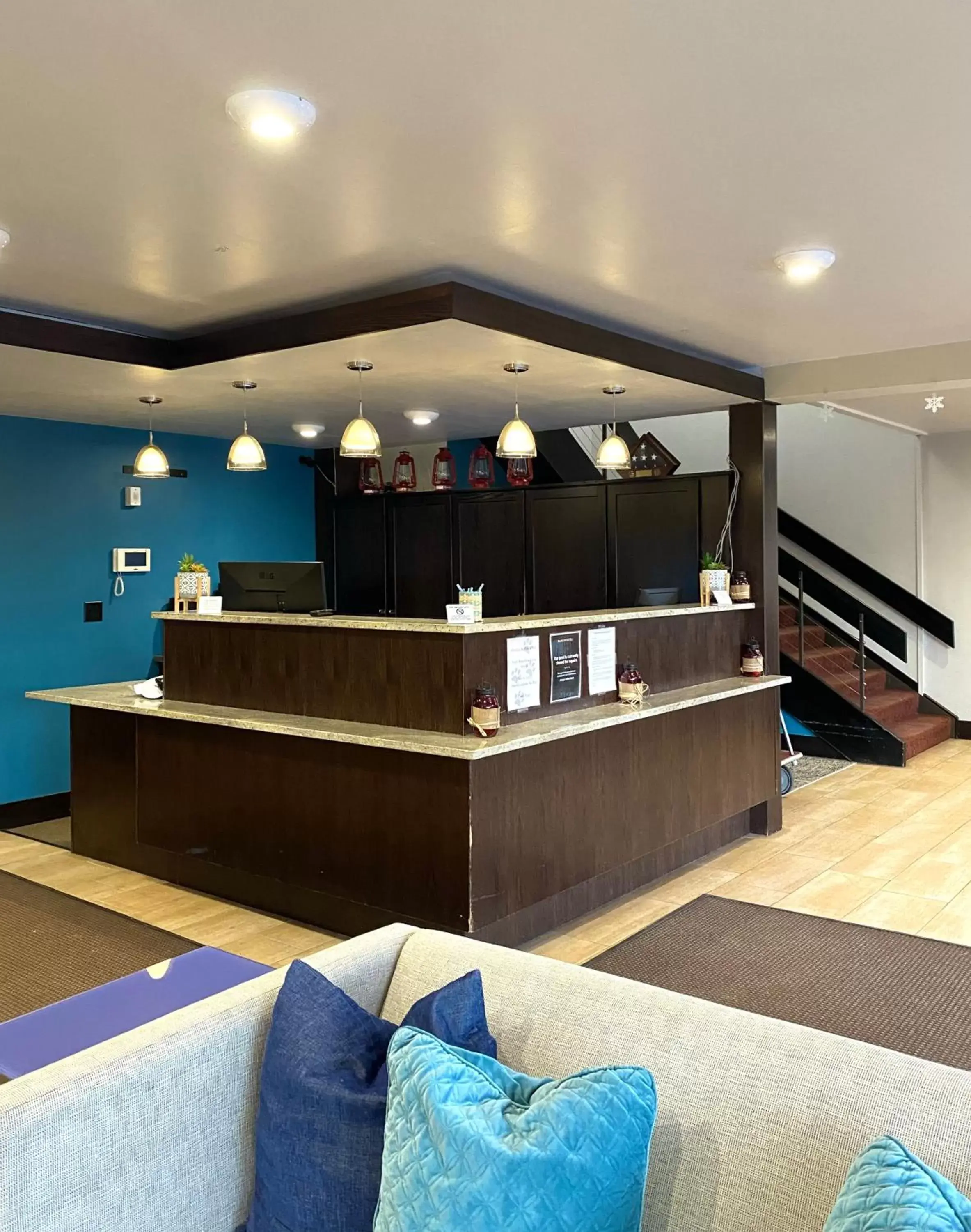 Lobby or reception, Lobby/Reception in Bangor Suites Airport Hotel