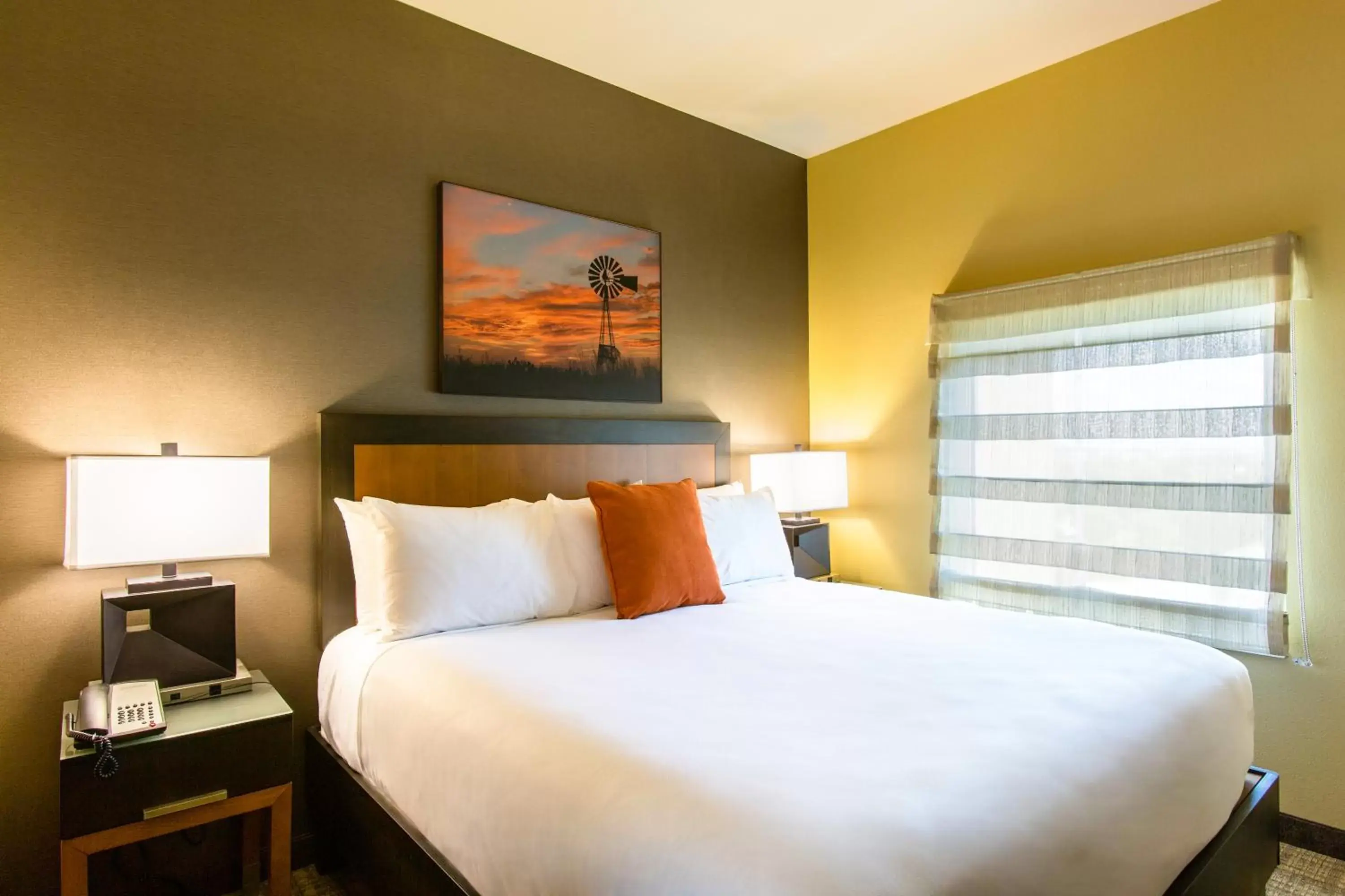 Bed in Cambria Hotel Plano - Frisco