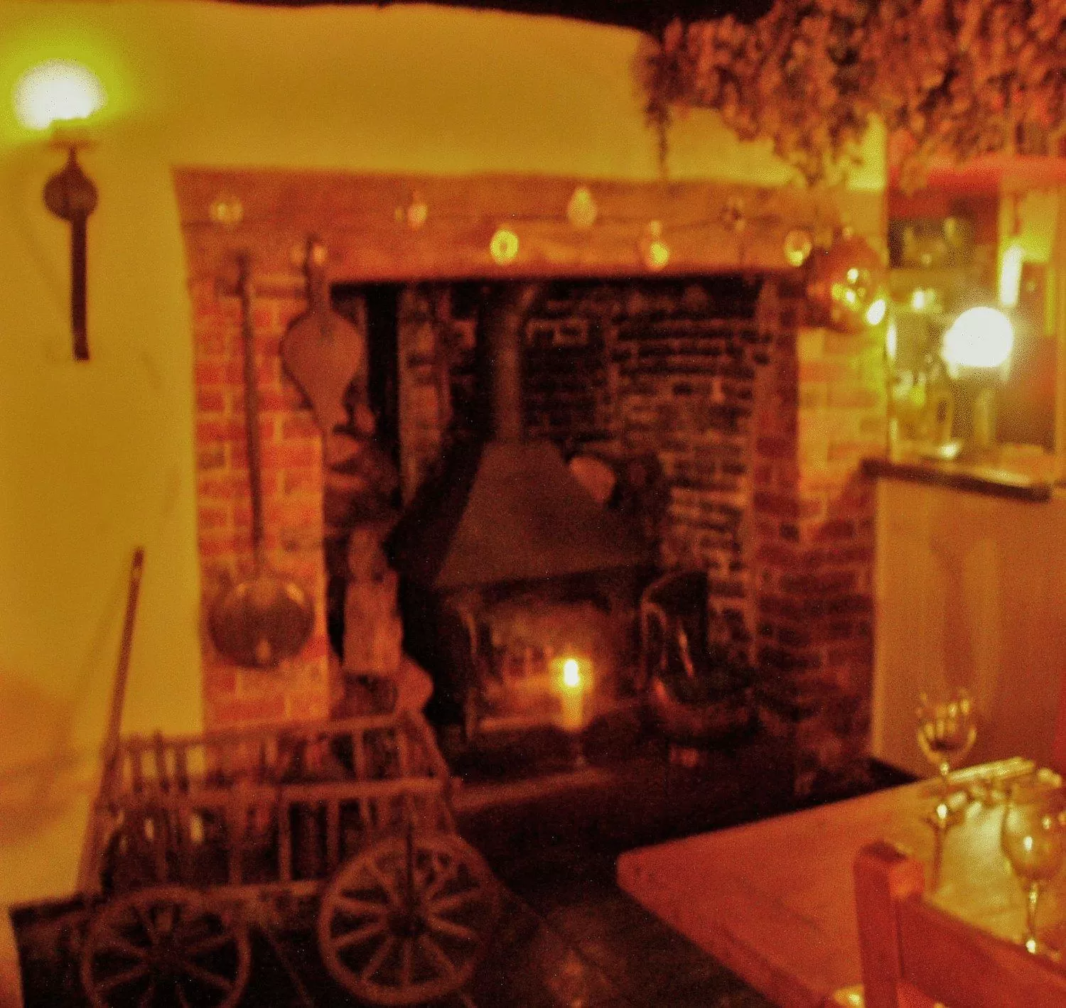 Lounge or bar, Restaurant/Places to Eat in The Chequers Inn