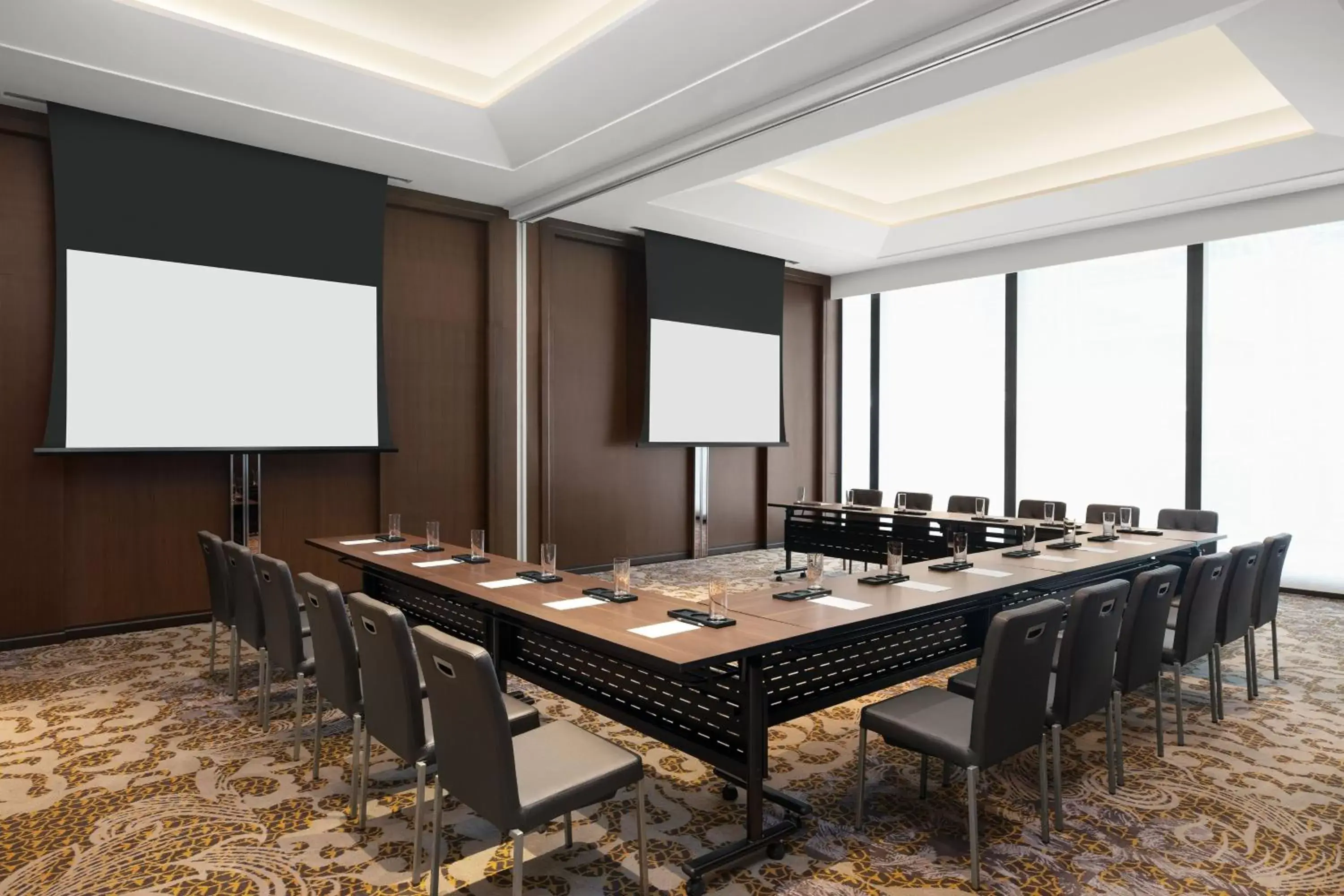 Meeting/conference room in Sheraton Manila Hotel