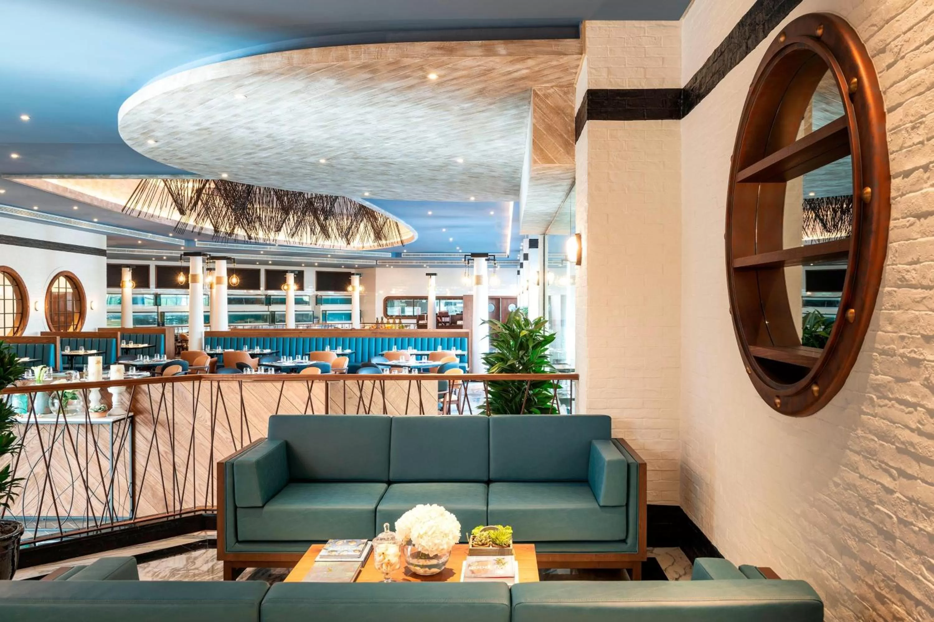 Restaurant/places to eat in Le Méridien Dubai Hotel & Conference Centre