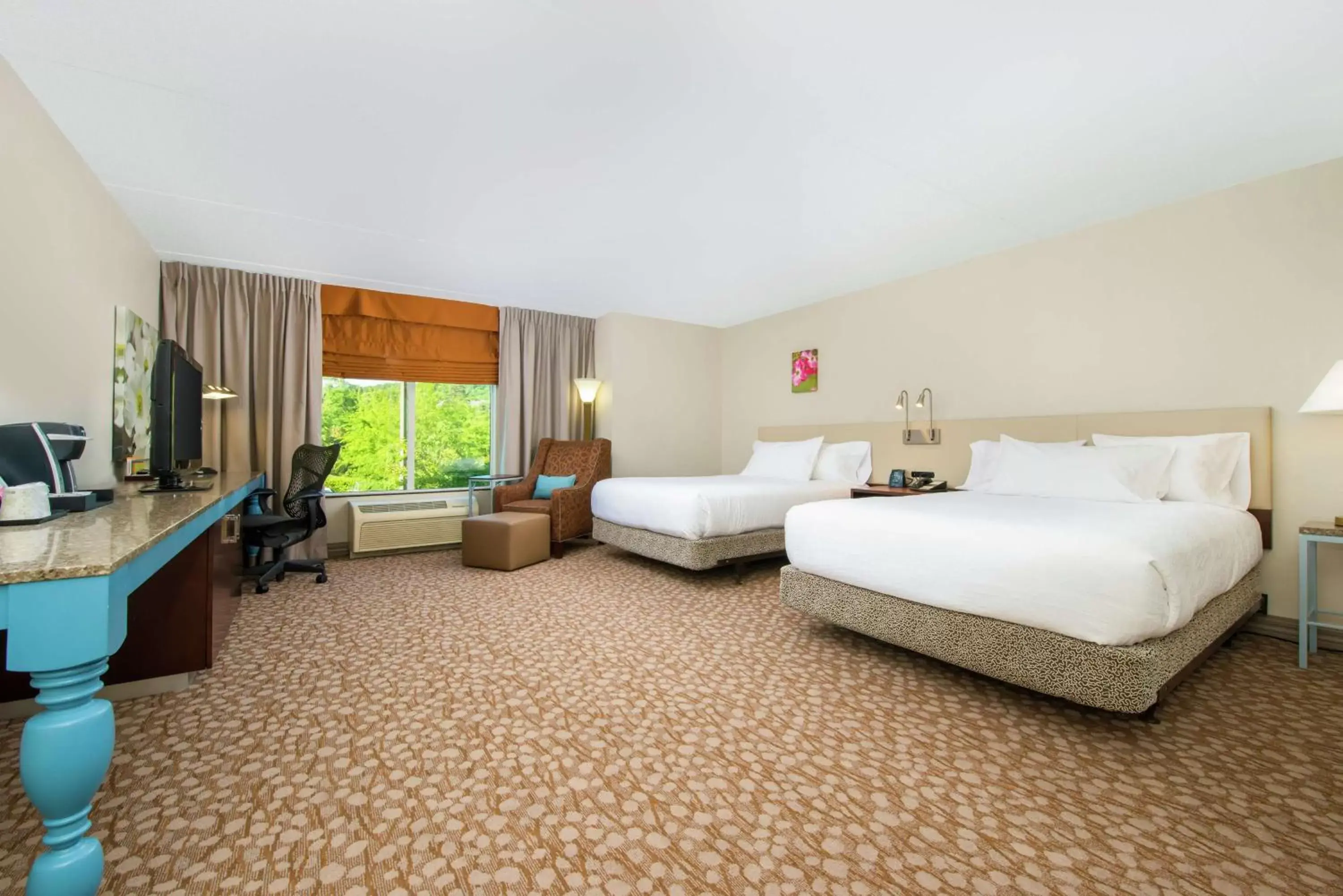 Bedroom in Hilton Garden Inn Charlottesville