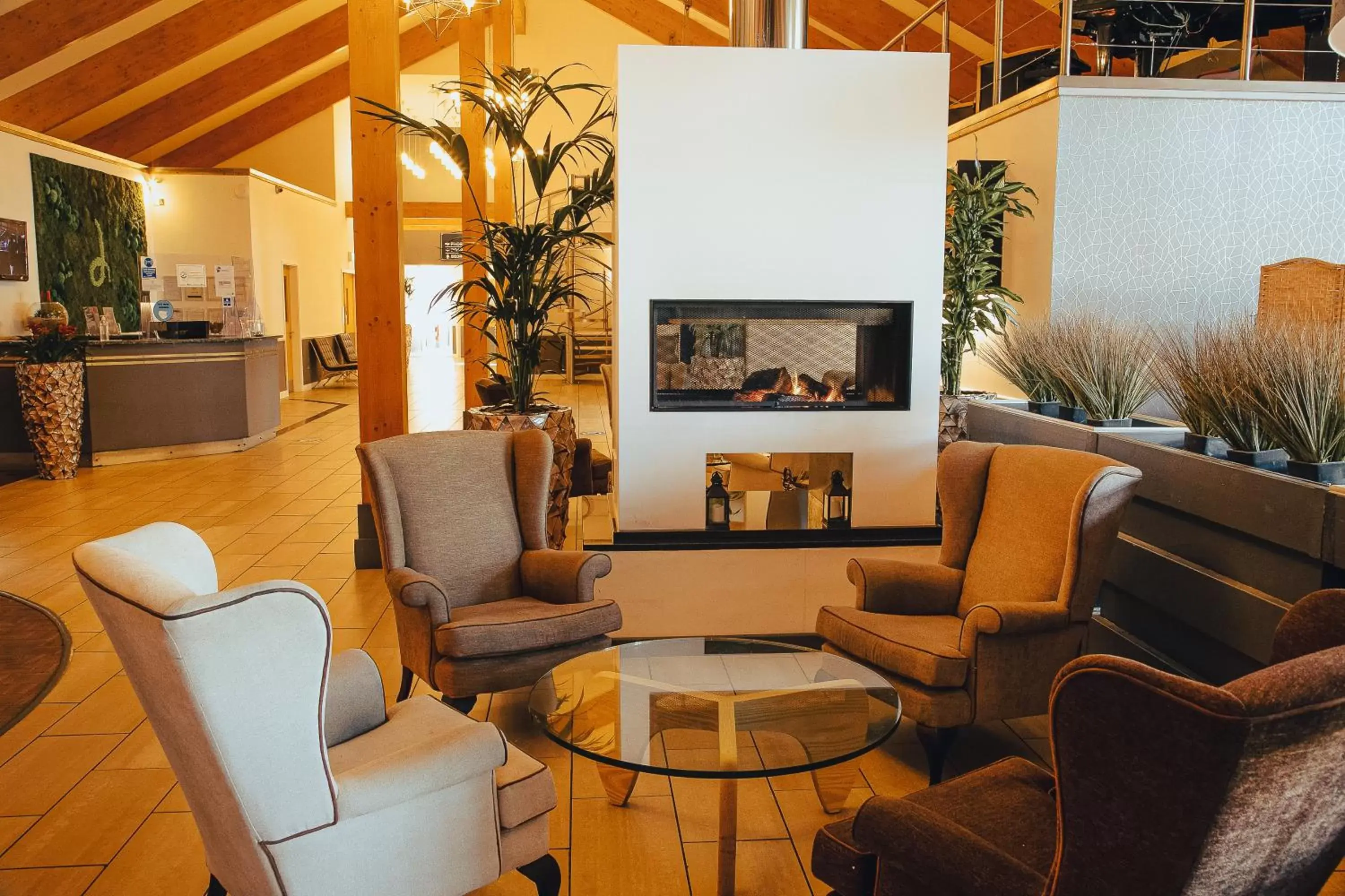 Lounge or bar in Draycote Hotel And Whitefields Golf Course Lounge or bar in Draycote Hotel And Whitefields Golf Course