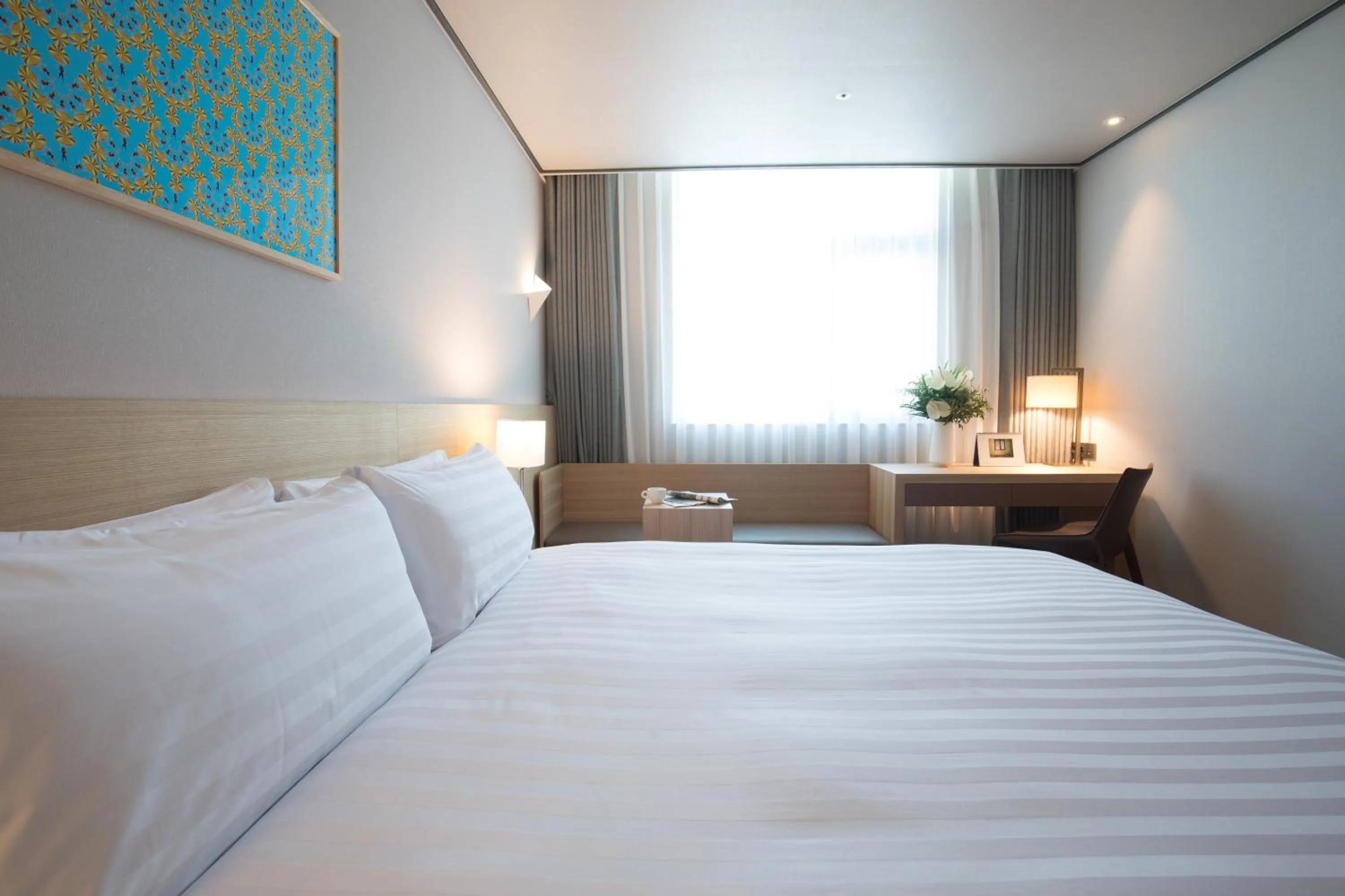 Bedroom, Bed in Orakai Cheonggyesan Hotel, BW Premier Collection