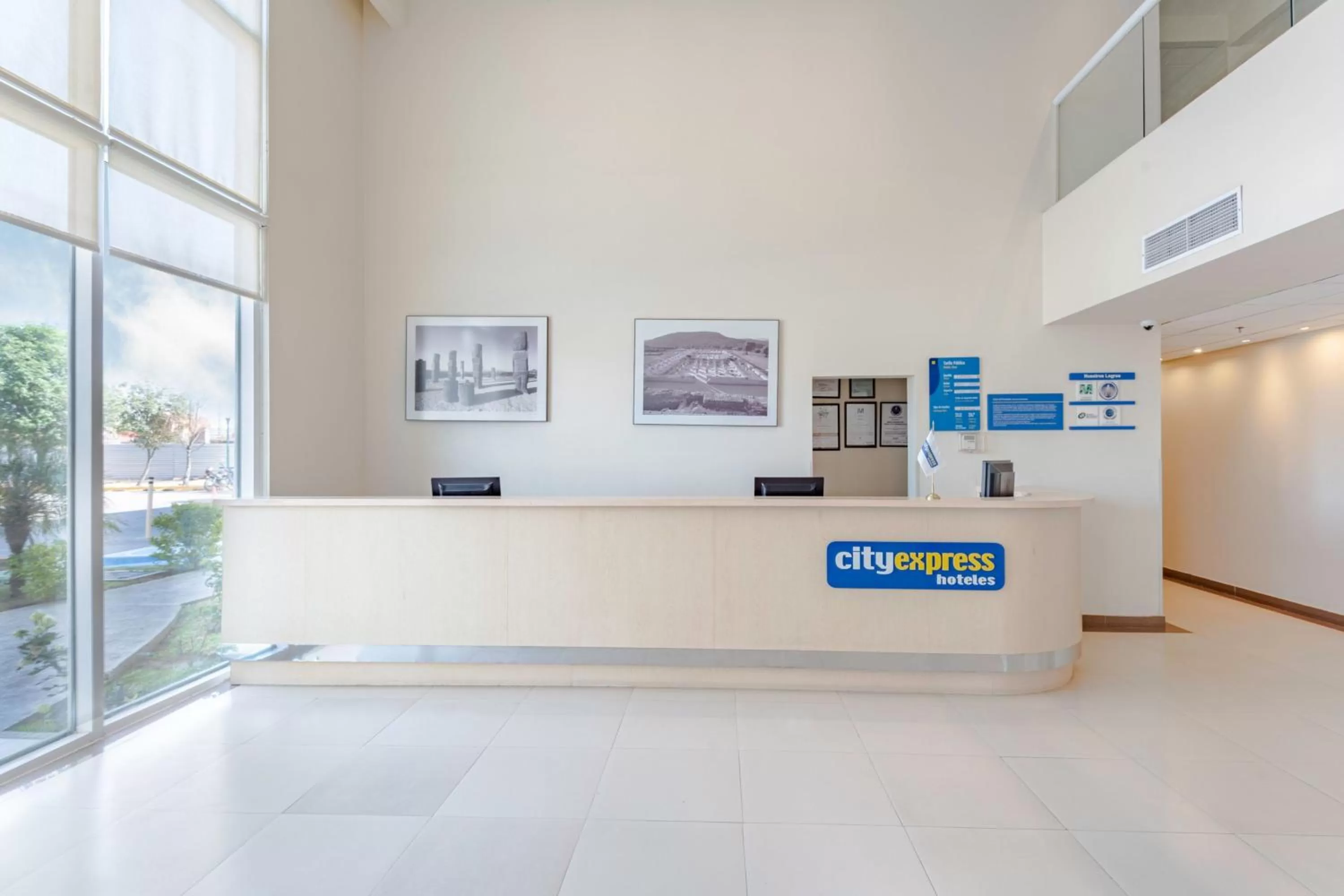 Lobby or reception in City Express by Marriott Tula