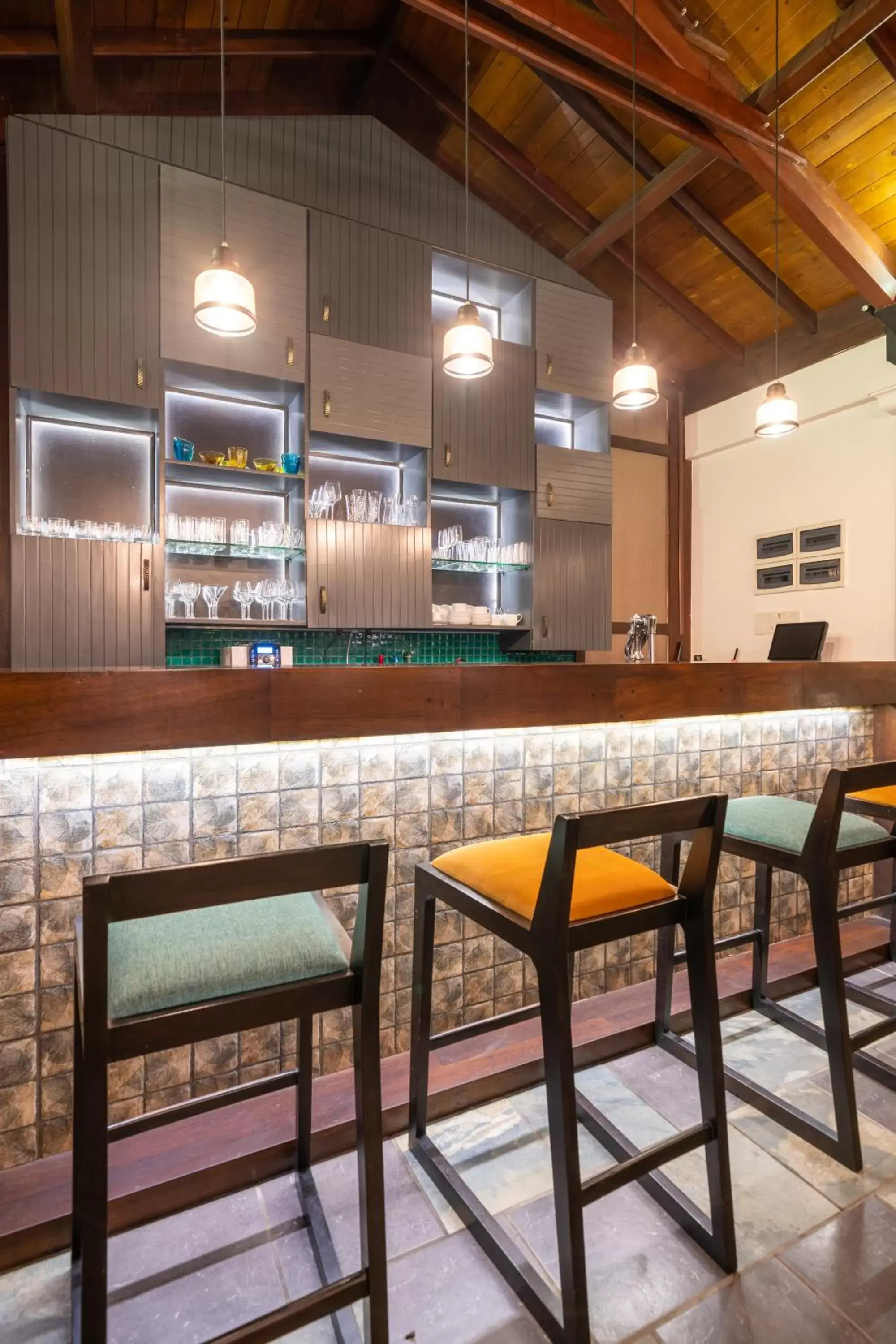 Restaurant/places to eat in Triple O Six Restaurant/places to eat in Triple O Six