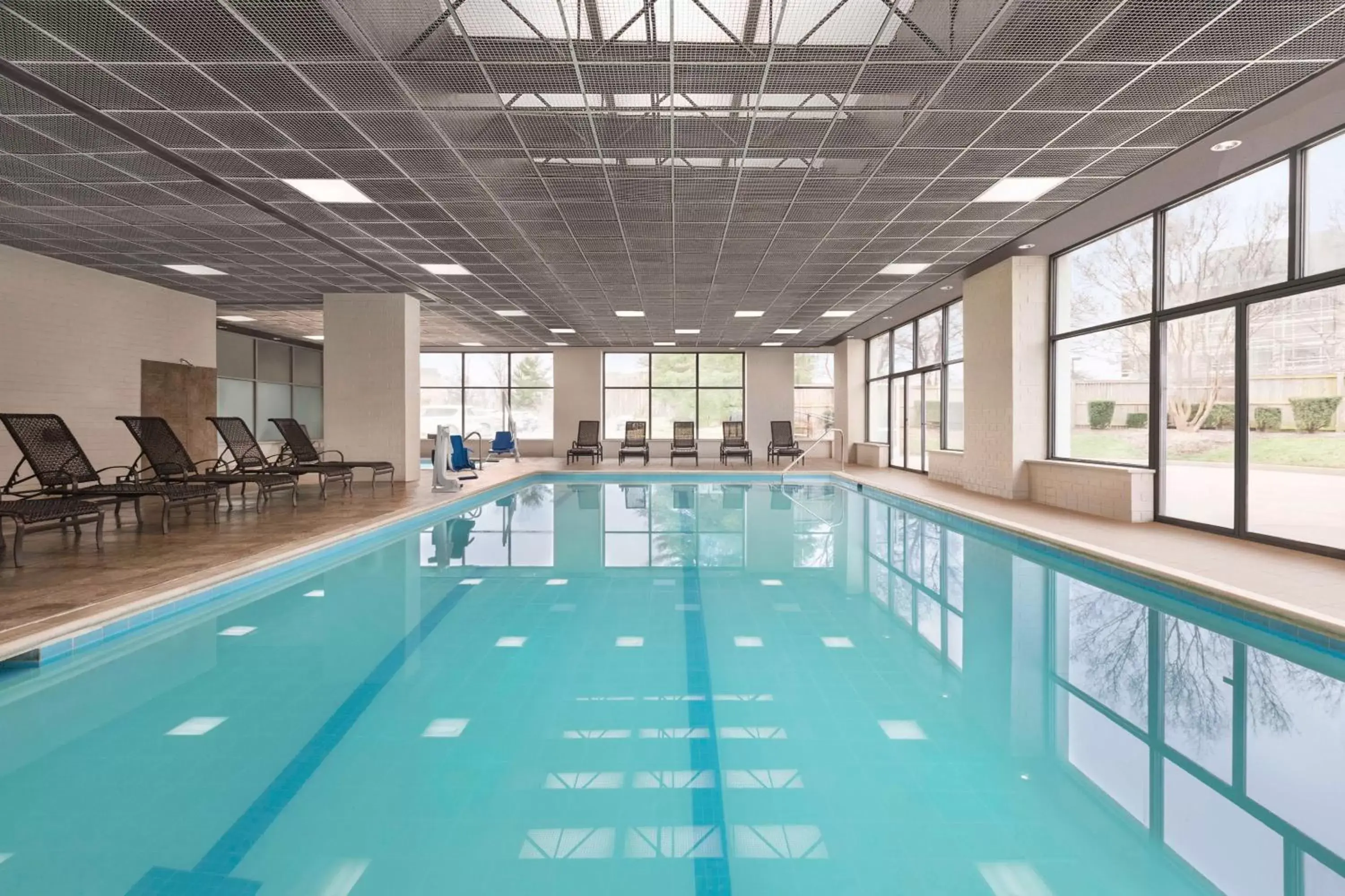 Pool view in Embassy Suites by Hilton Baltimore at BWI Airport Pool view in Embassy Suites by Hilton Baltimore at BWI Airport