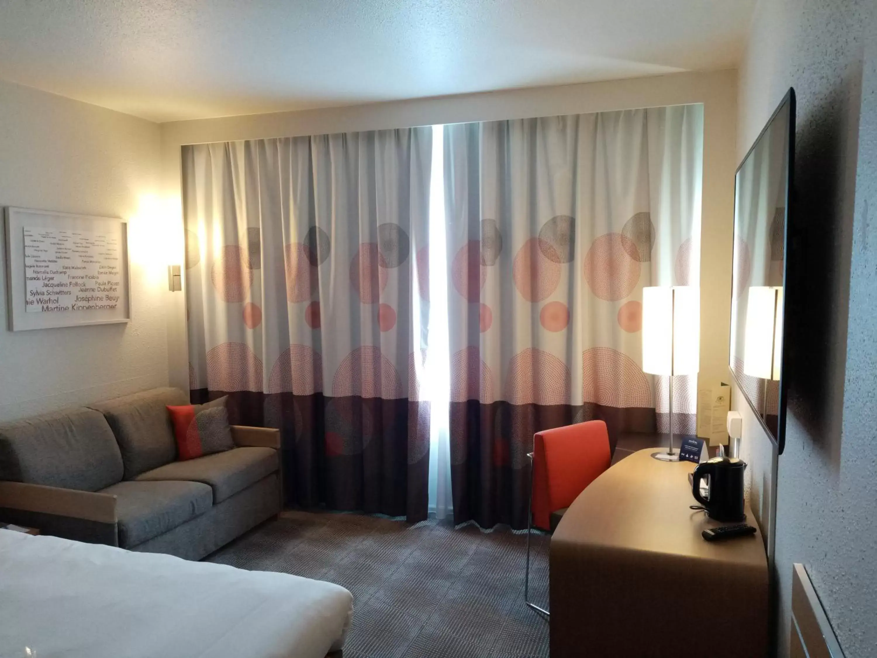 Bedroom, Seating Area in Novotel Mulhouse Bâle Fribourg