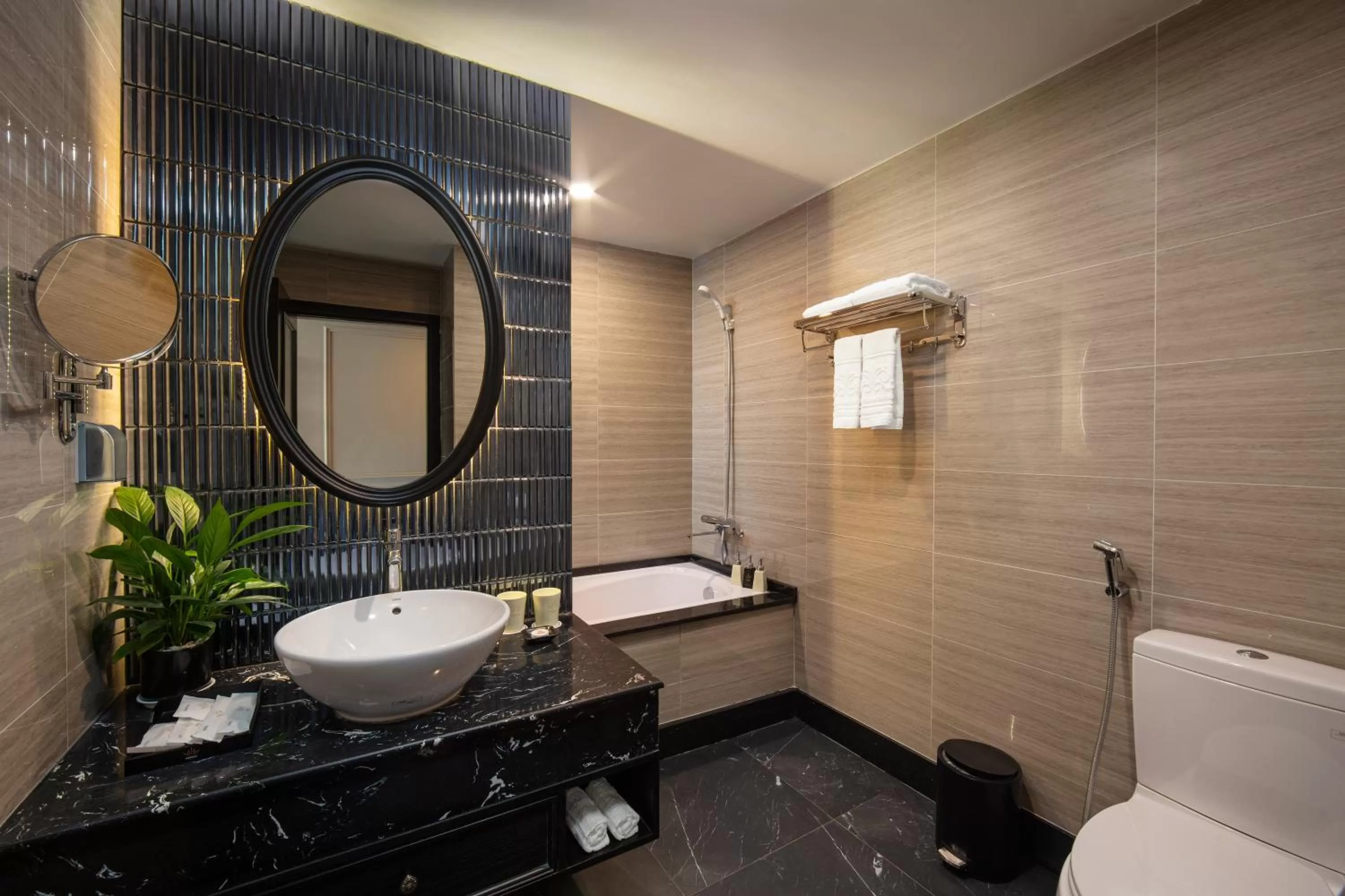 Shower in Imperial Hotel & Spa