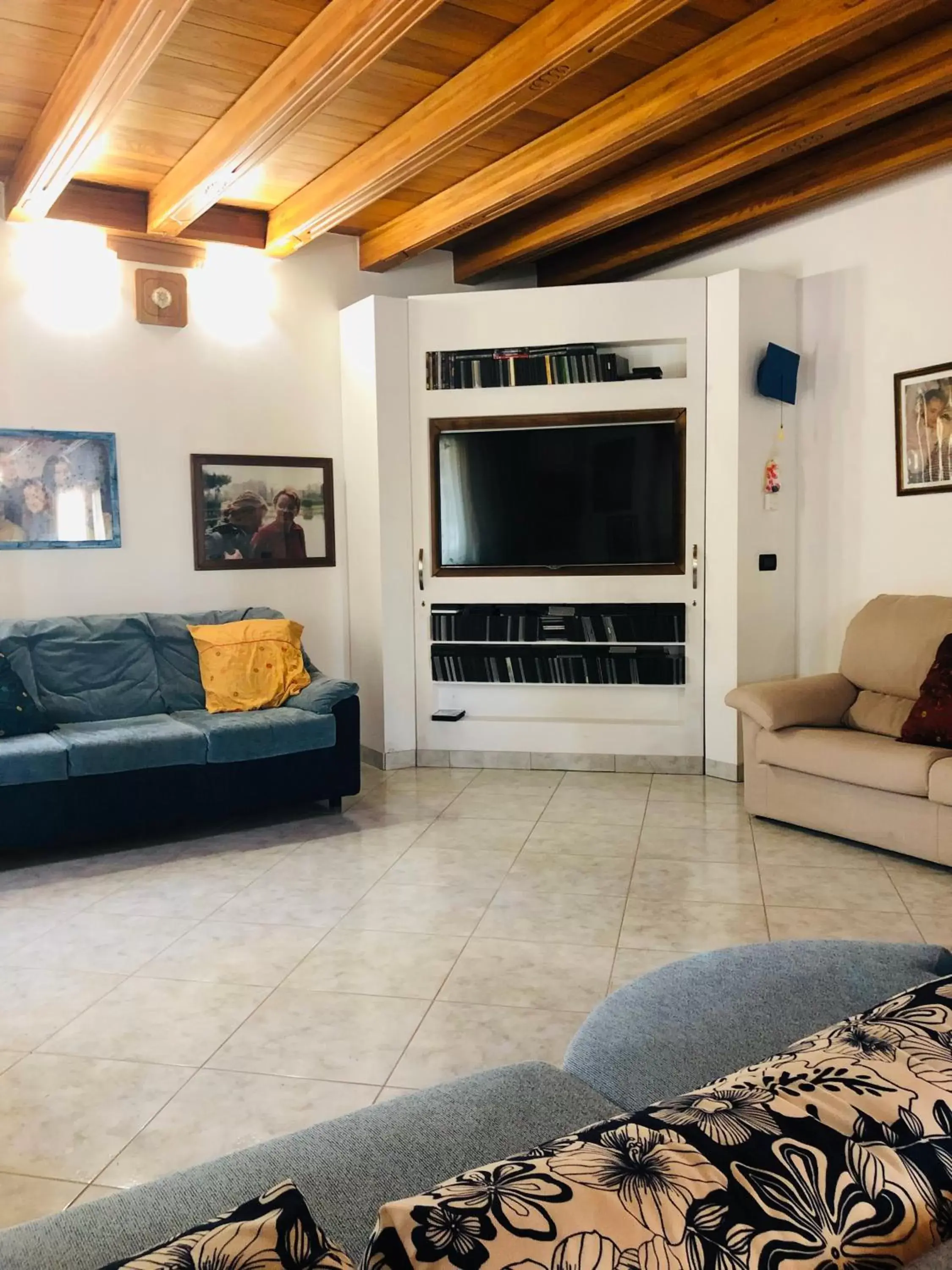 Communal lounge/ TV room, Seating Area in Villamoreno