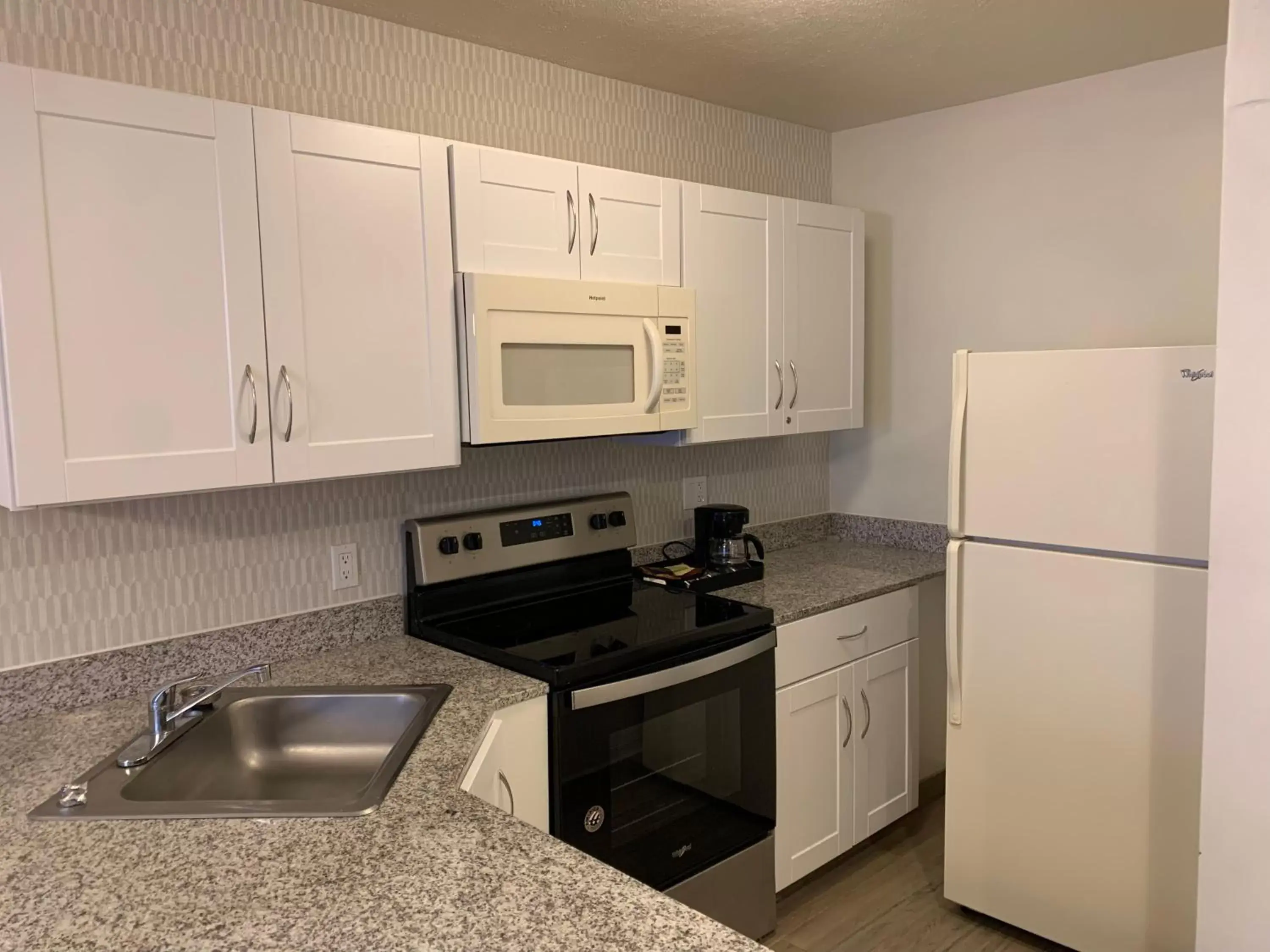 Kitchen or kitchenette, Kitchen/Kitchenette in Split Rock Resort