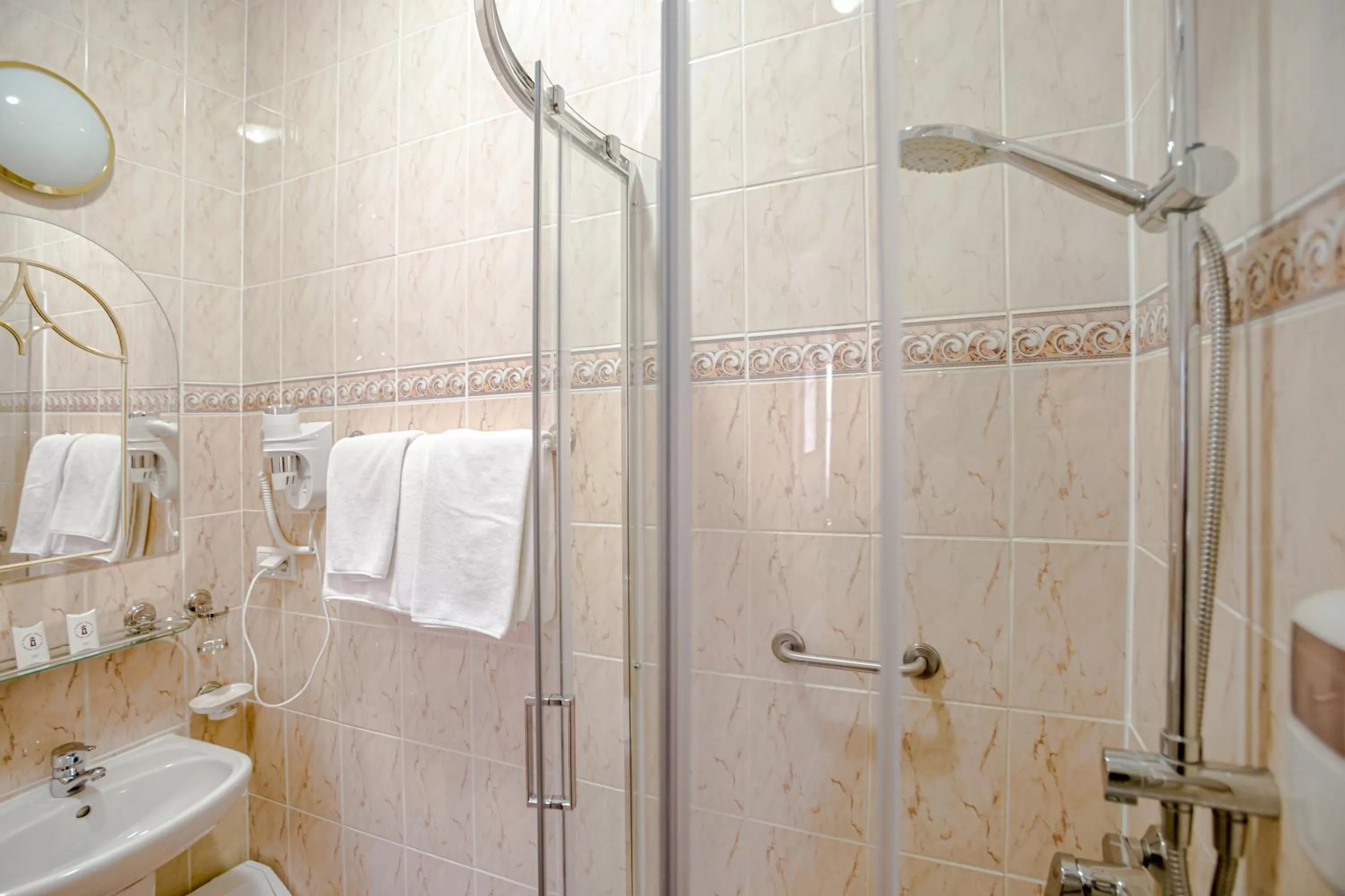 Shower in Hotel Książ