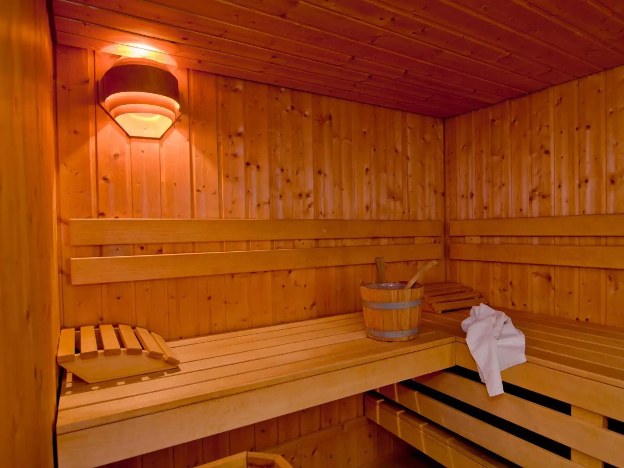 Spa and wellness centre/facilities in ACHAT Hotel Wiesbaden City