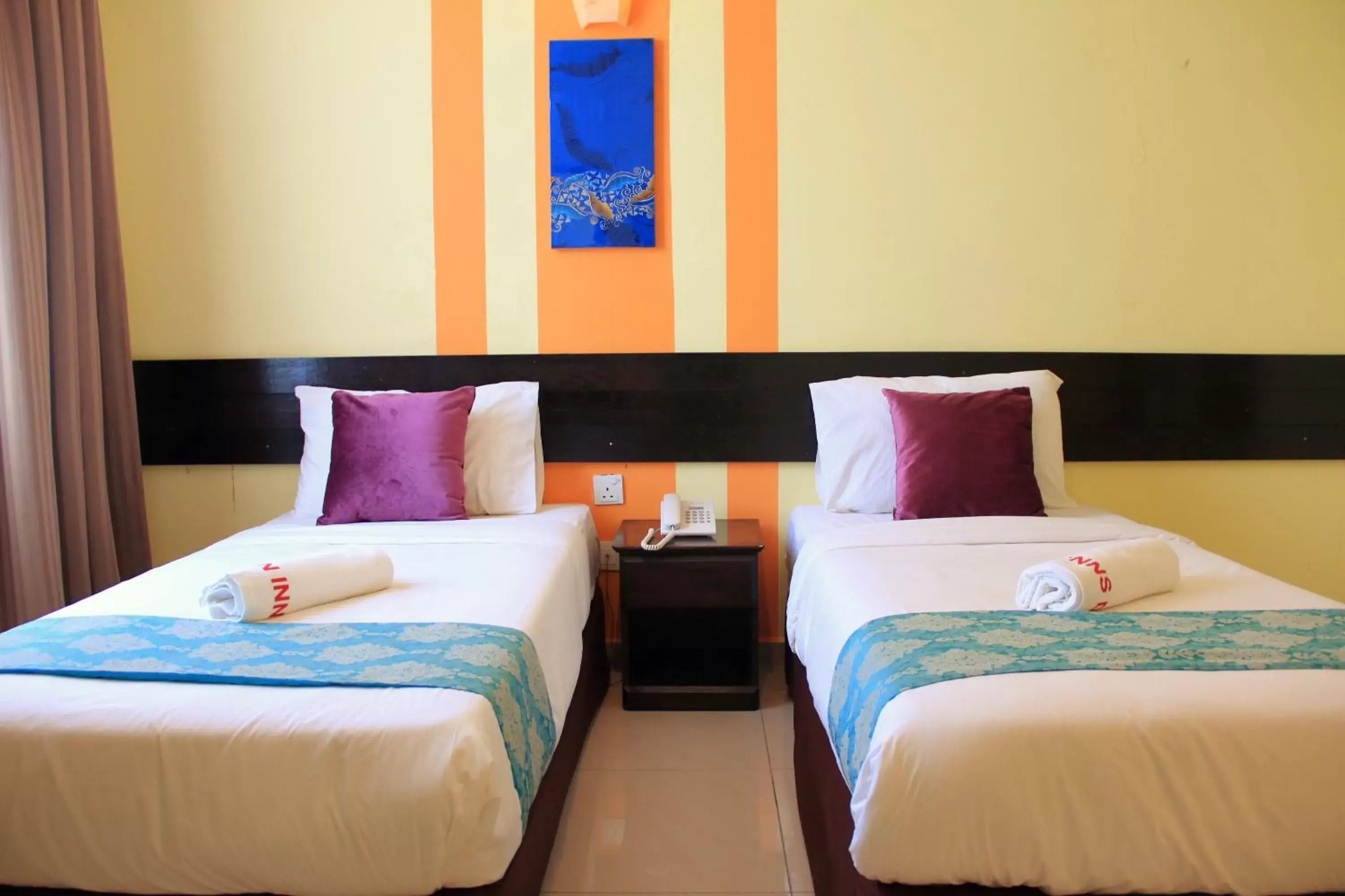 Bedroom, Bed in Sun Inns Hotel Pasir Penambang (KS Botanic)