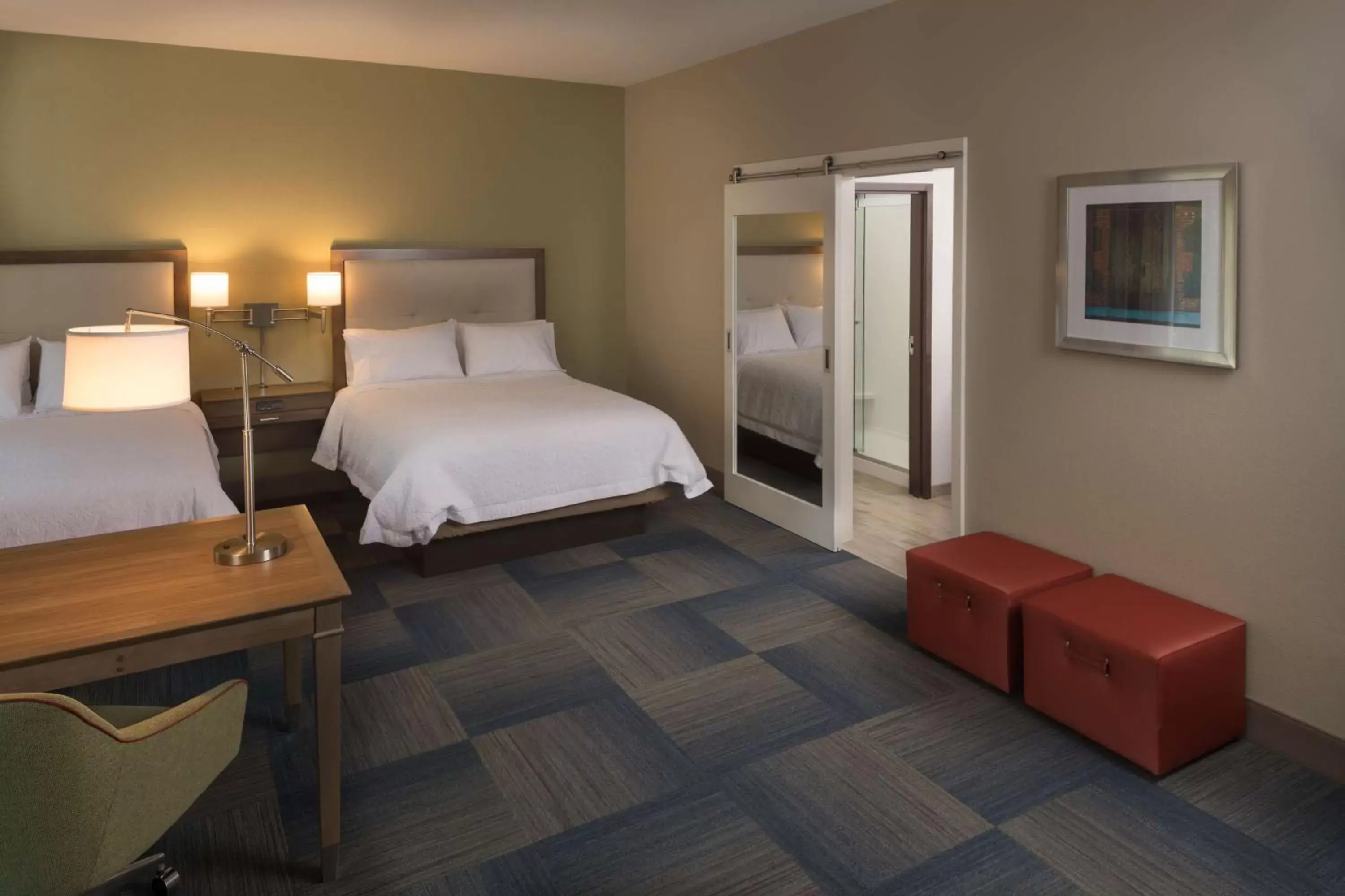 Bedroom, Bed in Hampton Inn & Suites-Asheville Biltmore Village, NC