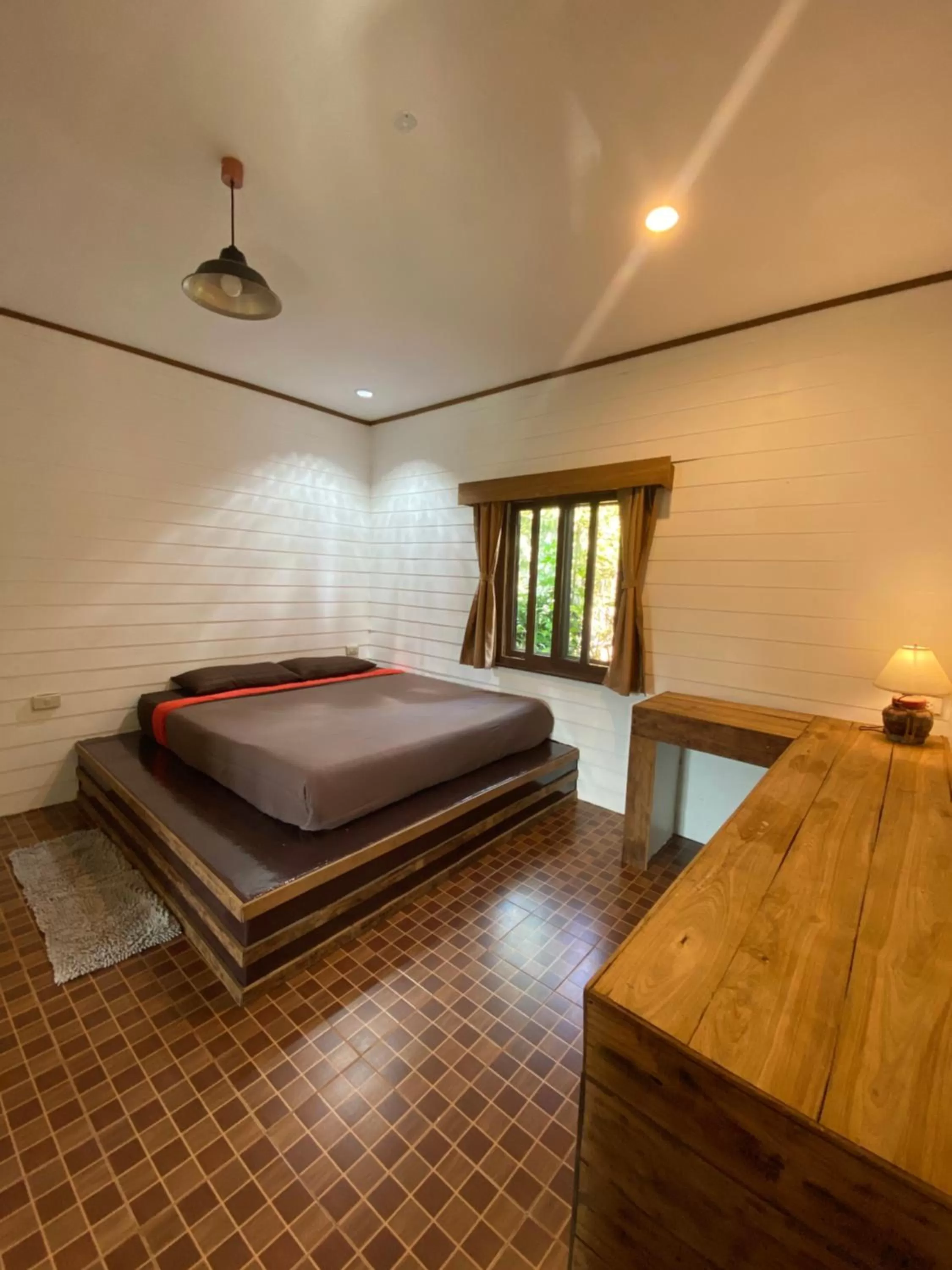 Bedroom, Bed in Sirita