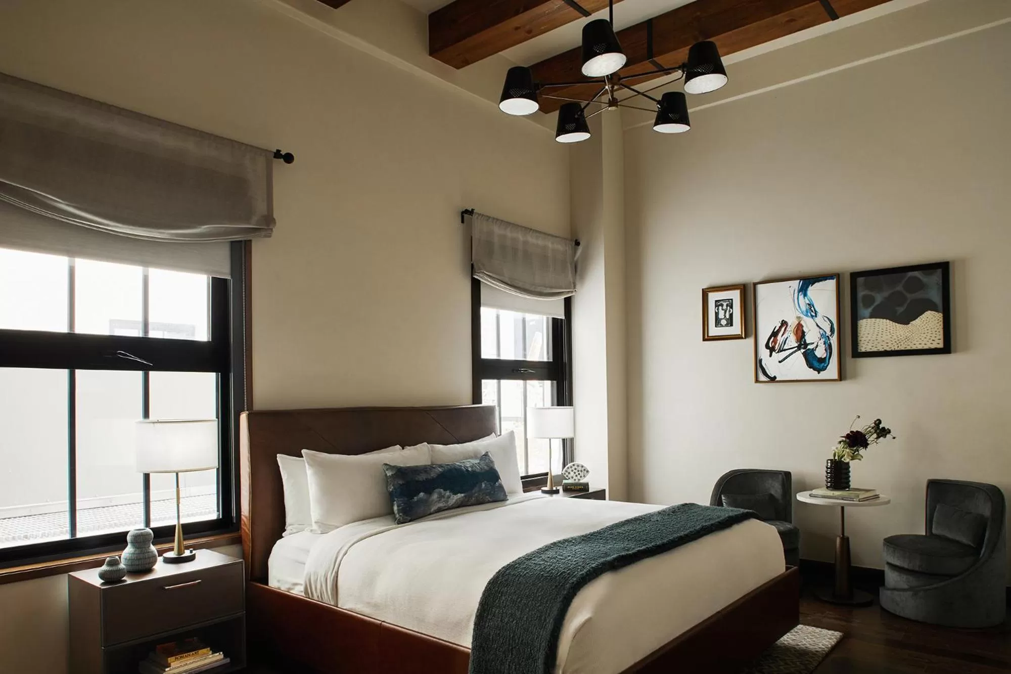 Bed in Hotel Figueroa, Unbound Collection by Hyatt