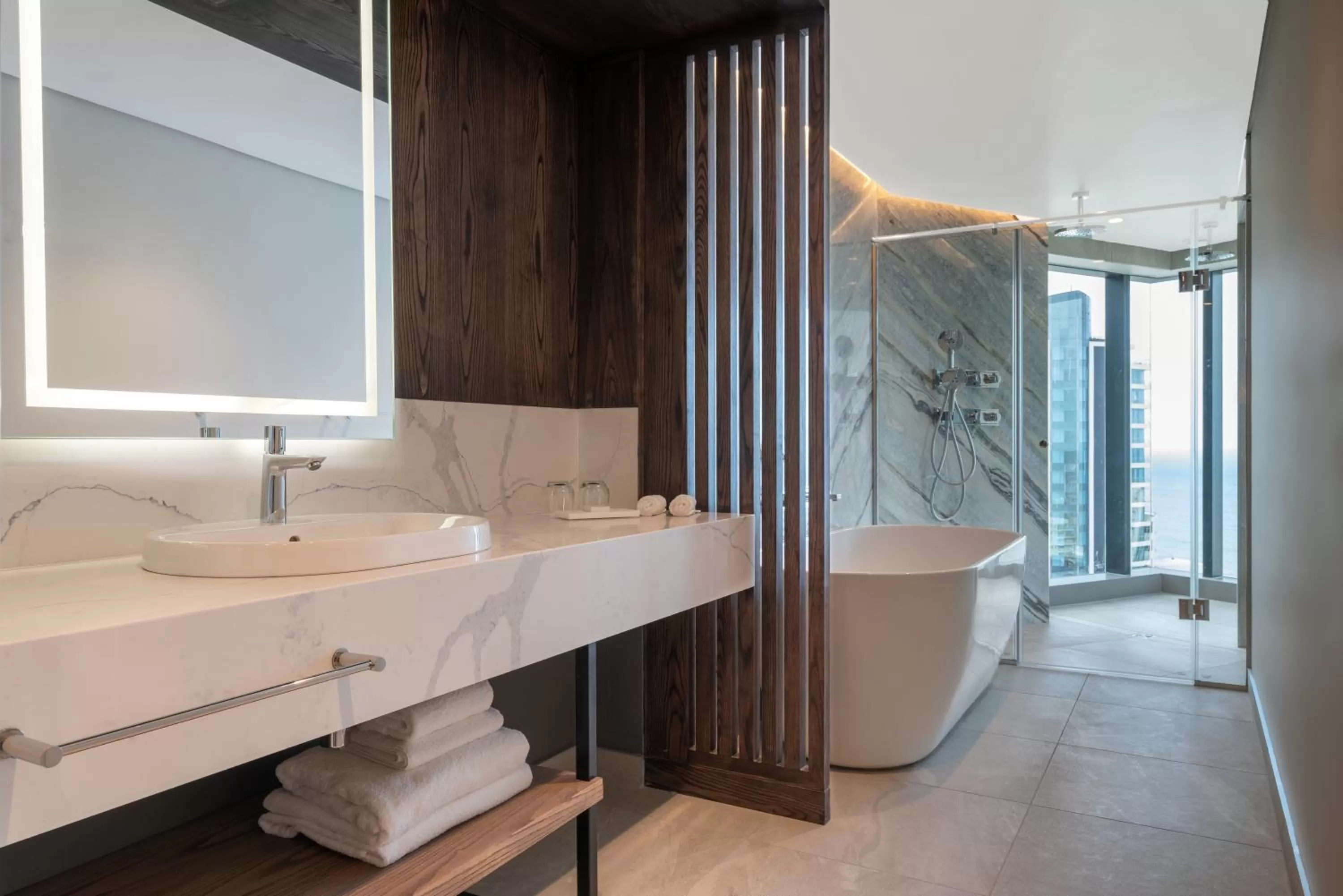 Shower in Radisson Blu Hotel, Durban Umhlanga