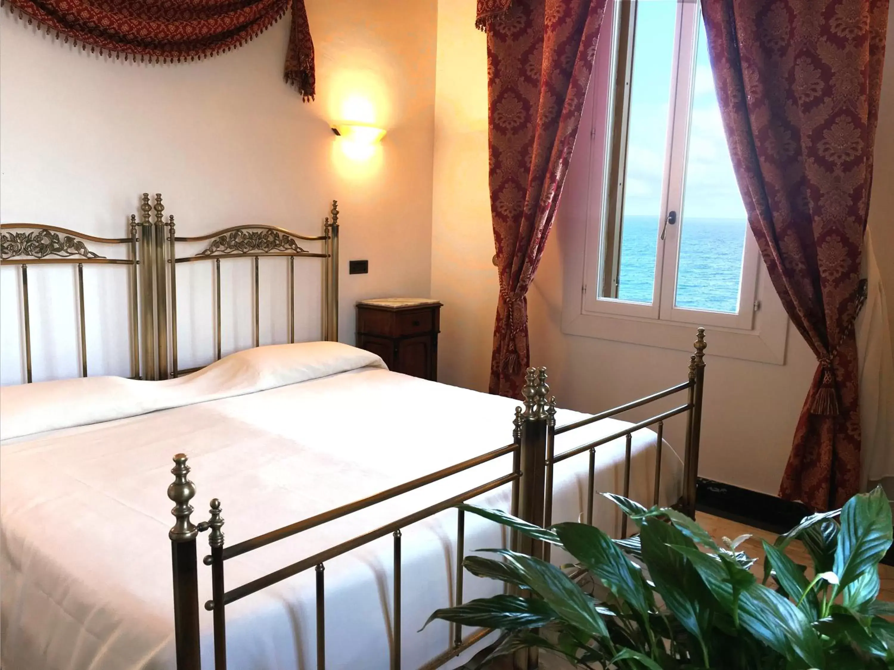 Double Room with Sea View in Villa Las Tronas Hotel & SPA