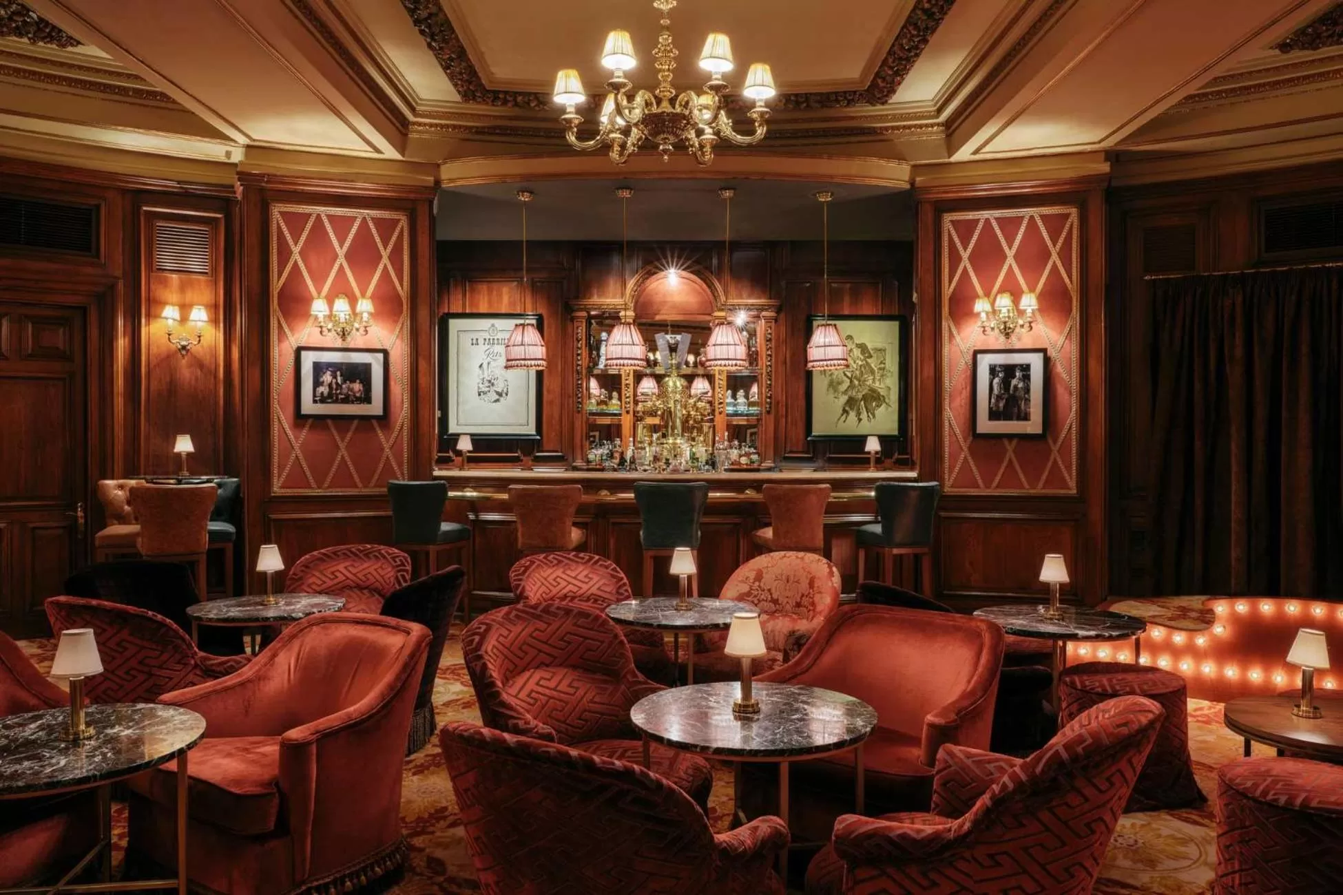 Nightclub / DJ in Hotel El Palace Barcelona