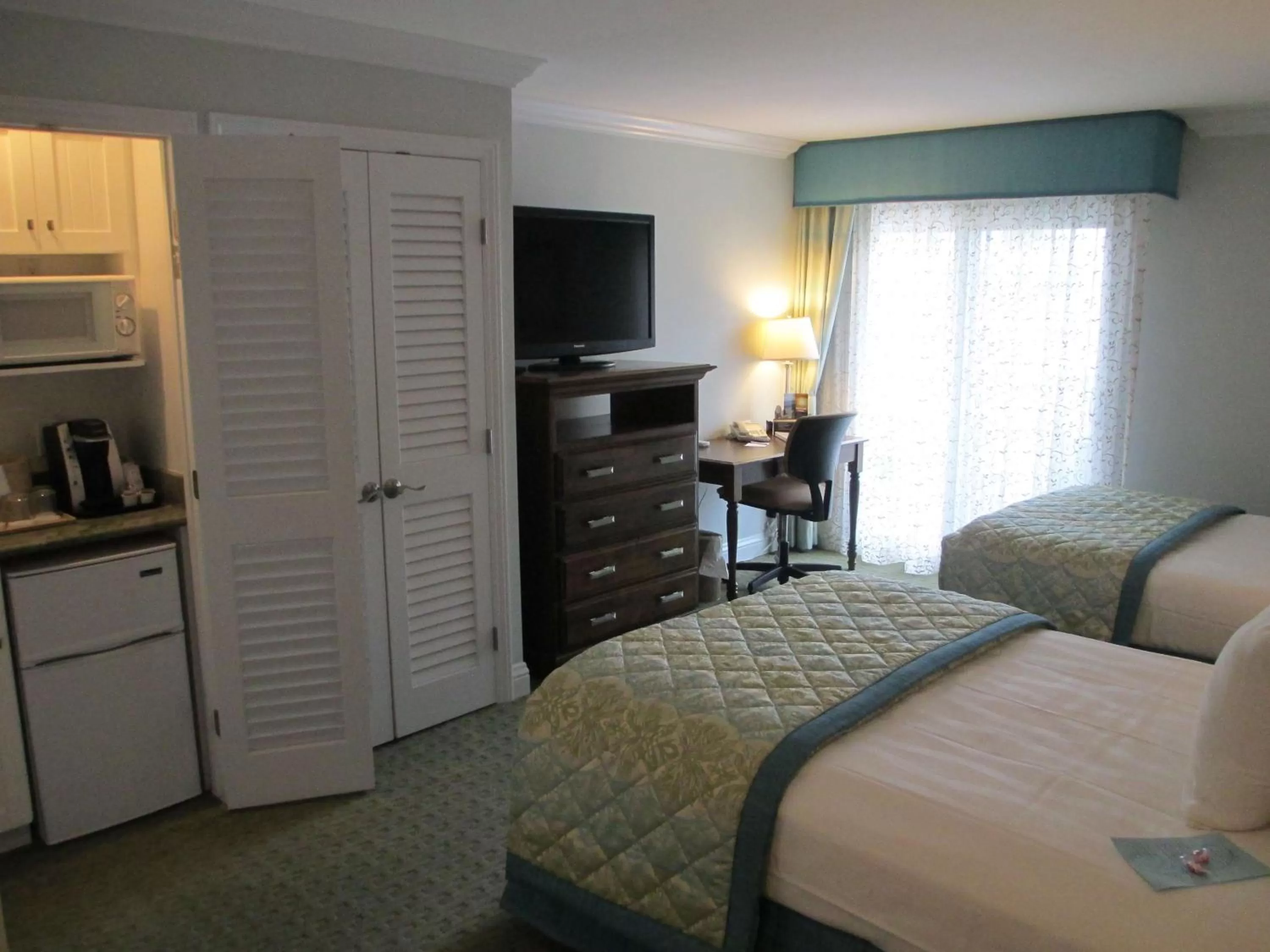 Photo of the whole room, Bed in Best Western Premier Hotel Del Mar