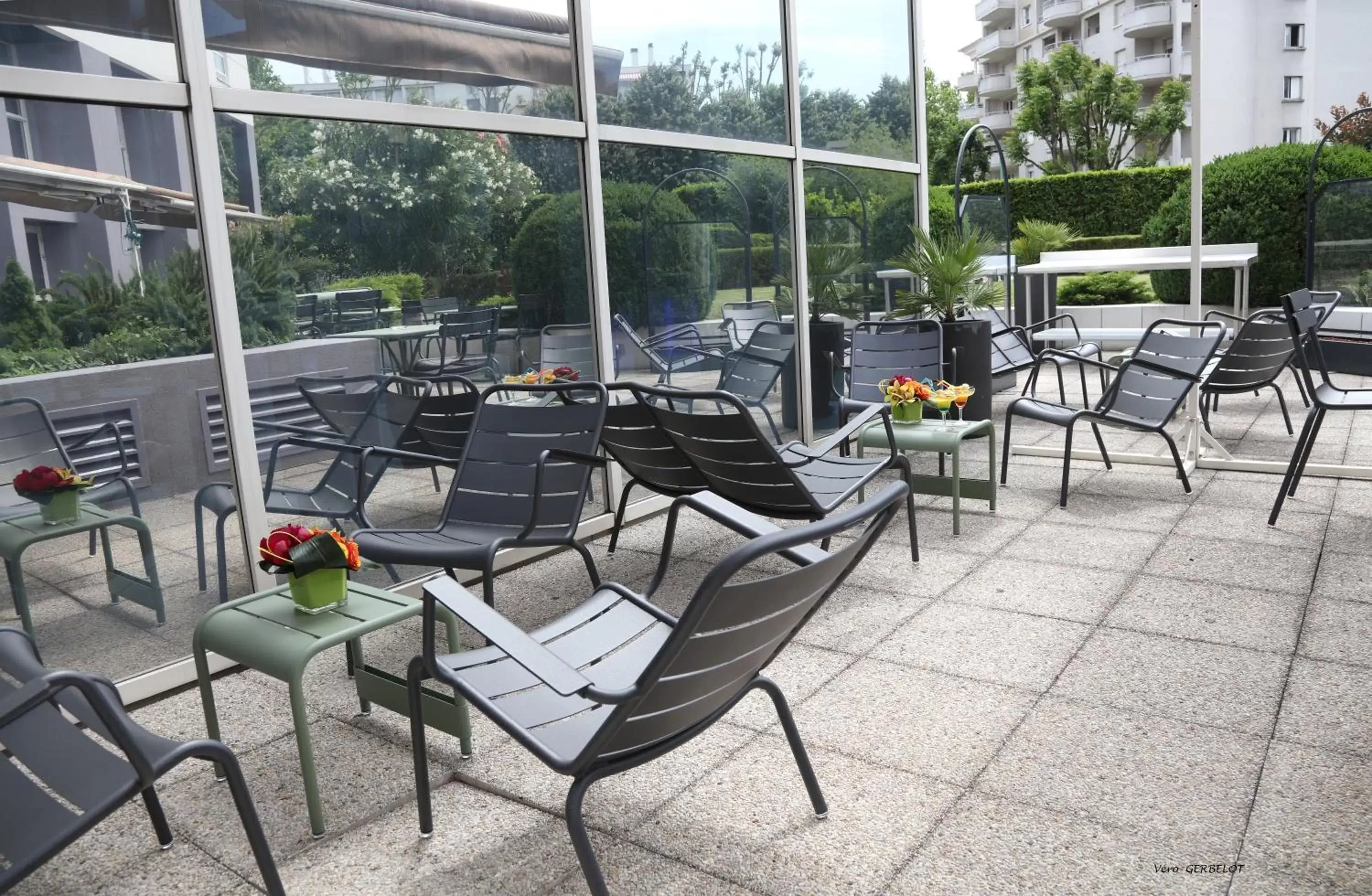 Patio in Hotel Mercure Grenoble Centre Président